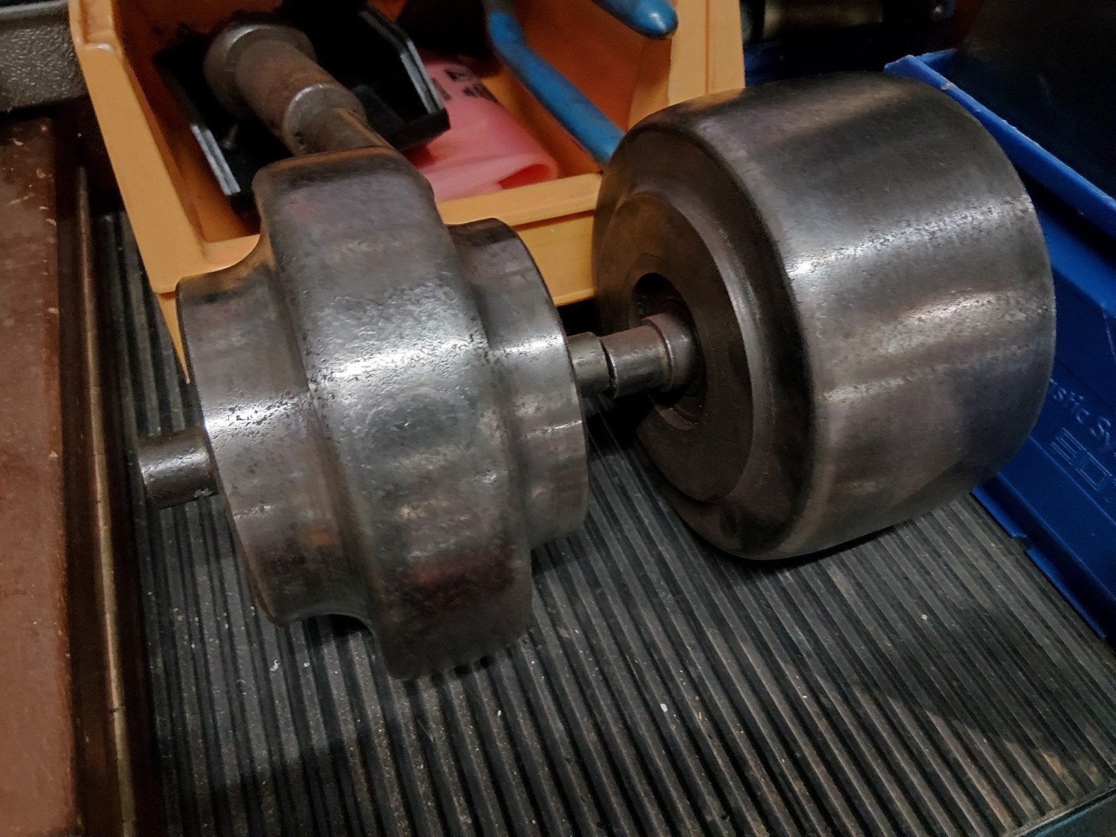 2x Engelse Wiel Rollen - 20mm As, 90mm Breed, 145mm Ø, Ophalen, Gebruikt
