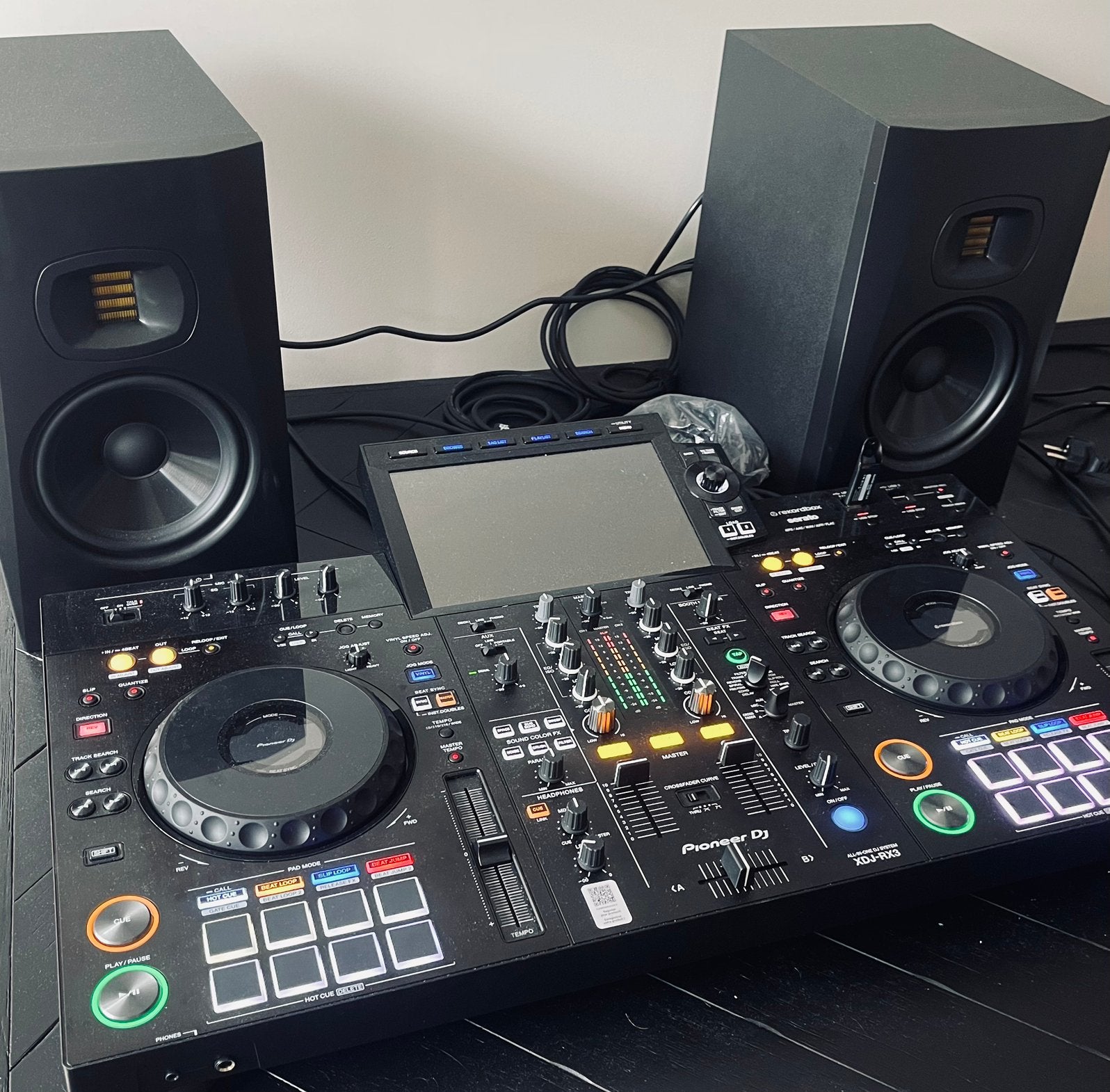 Pioneer DJ XDJ-RX3 met boxset - 9 mei 2026 - garantie, Muziek en Instrumenten, Dj-sets en Draaitafels, Ophalen, Zo goed als nieuw