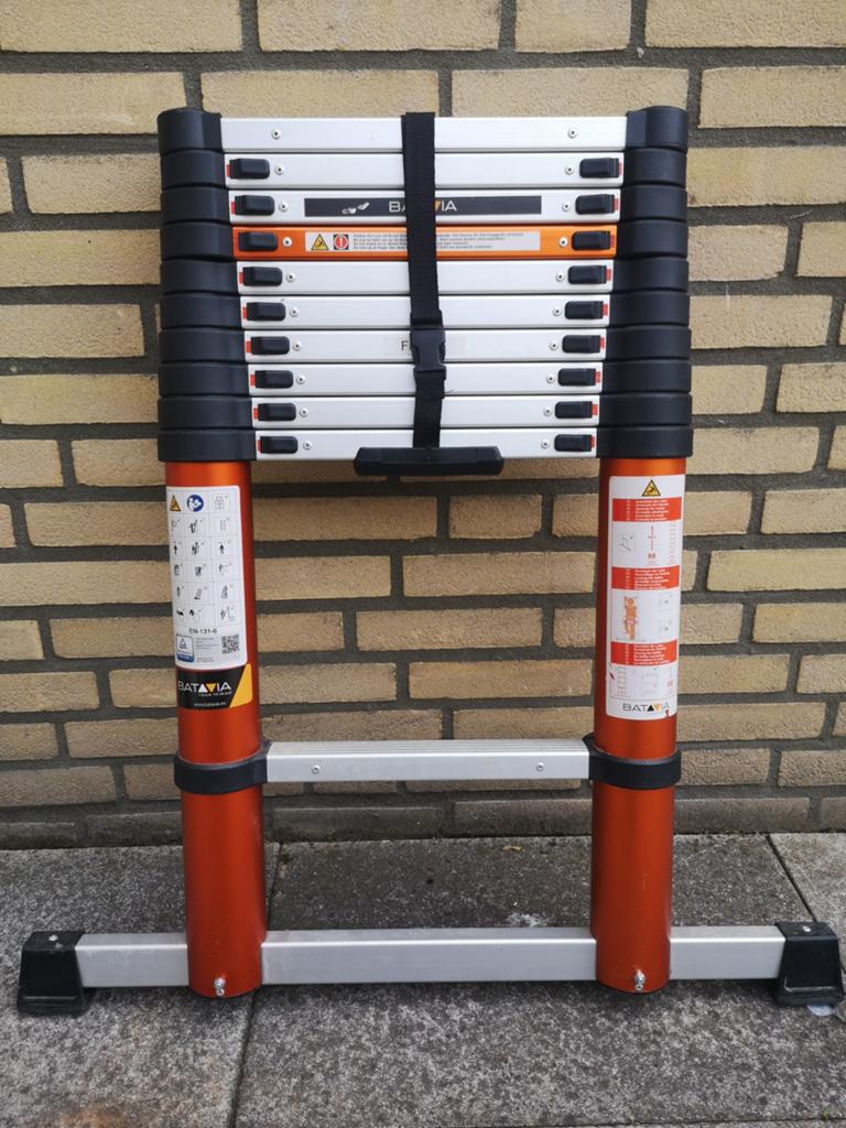 Batavia Giraffe Air 3.27 Telescopische Ladder, Ophalen, Zo goed als nieuw, 2 tot 4 meter