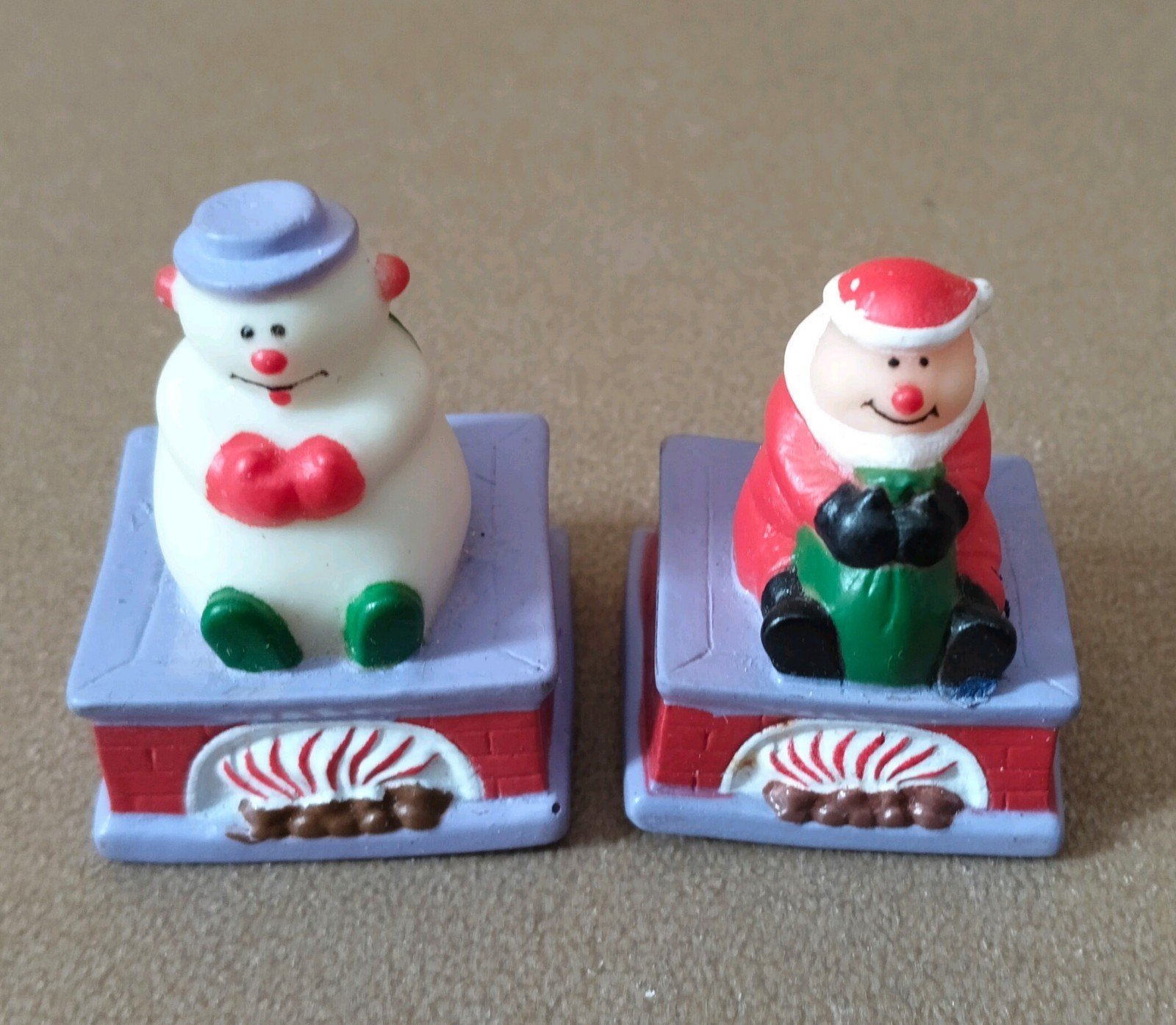 Vintage puntenslijpers sneeuwpop en Kerstman op haard, Verzenden, Zo goed als nieuw