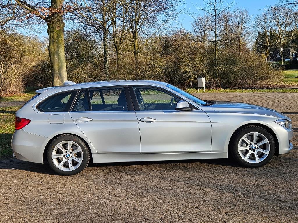 BMW 3-Serie 3.0 335I Touring AUT 2013 Grijs, Zwart, Particulier, 93 €/maand, 6 cilinders
