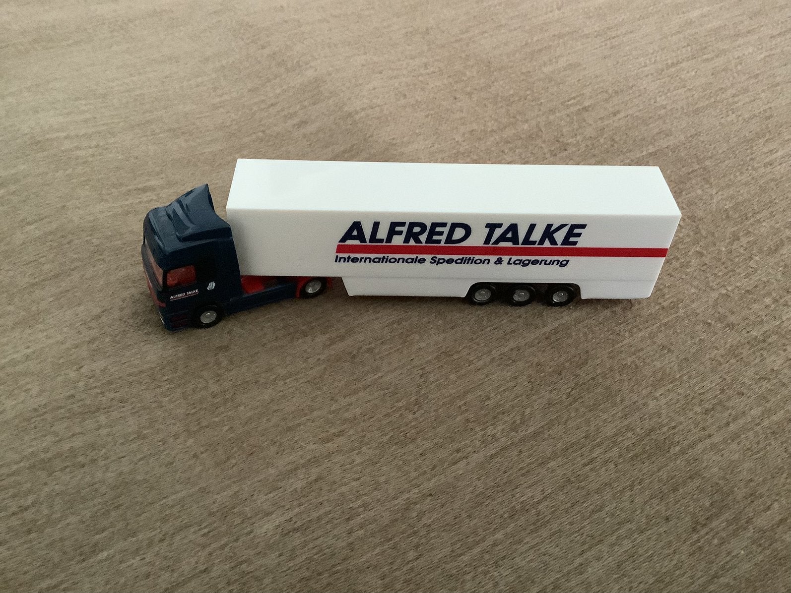 Vrachtwagen met oplegger alfred talke vaste prijs €15.00, Overige merken, Gelijkstroom of Wisselstroom, Overige typen, Ophalen of Verzenden