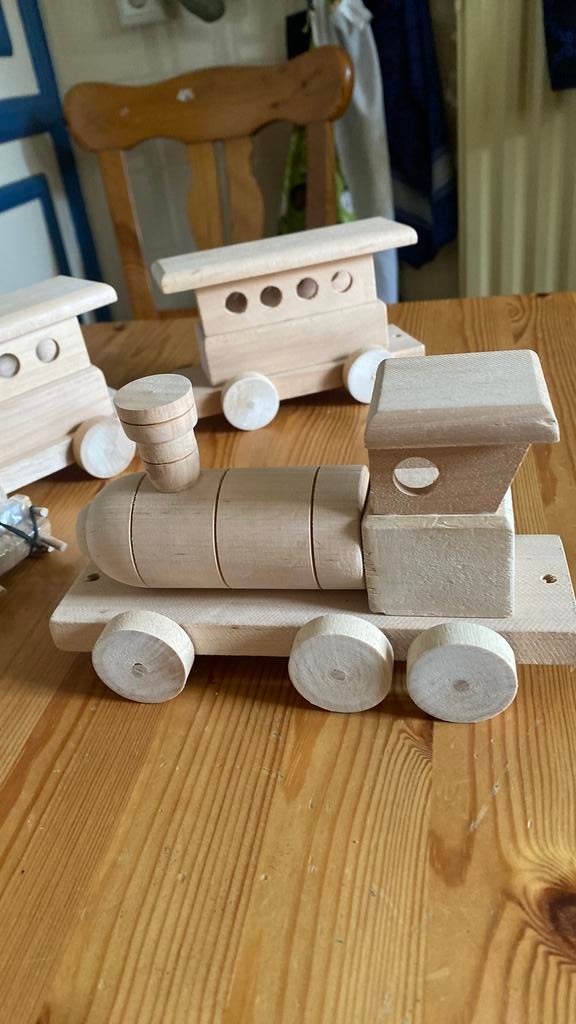 Houten trein, Ophalen of Verzenden, Nieuw, Rij- of Hobbelspeelgoed