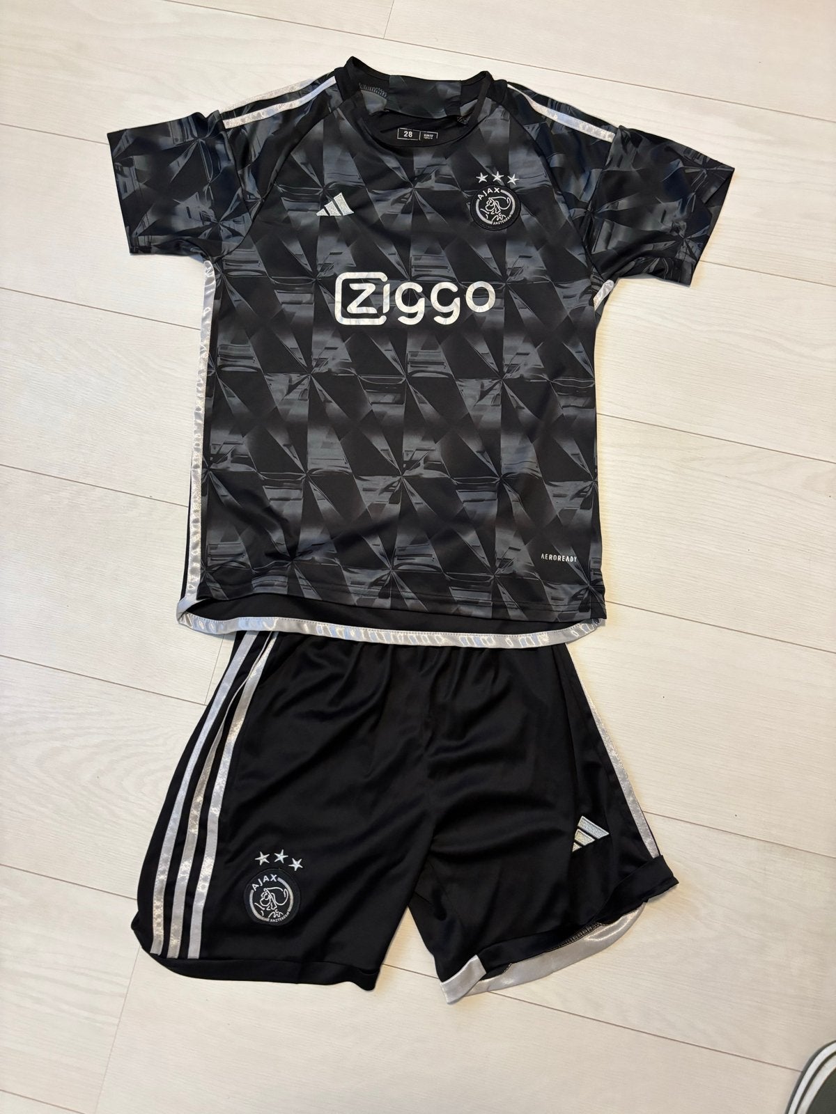 Ajax uit tenue 23/24 - Diamond editie (zonder bedrukking), Maat XS of kleiner, Ophalen of Verzenden, Gebruikt, Set