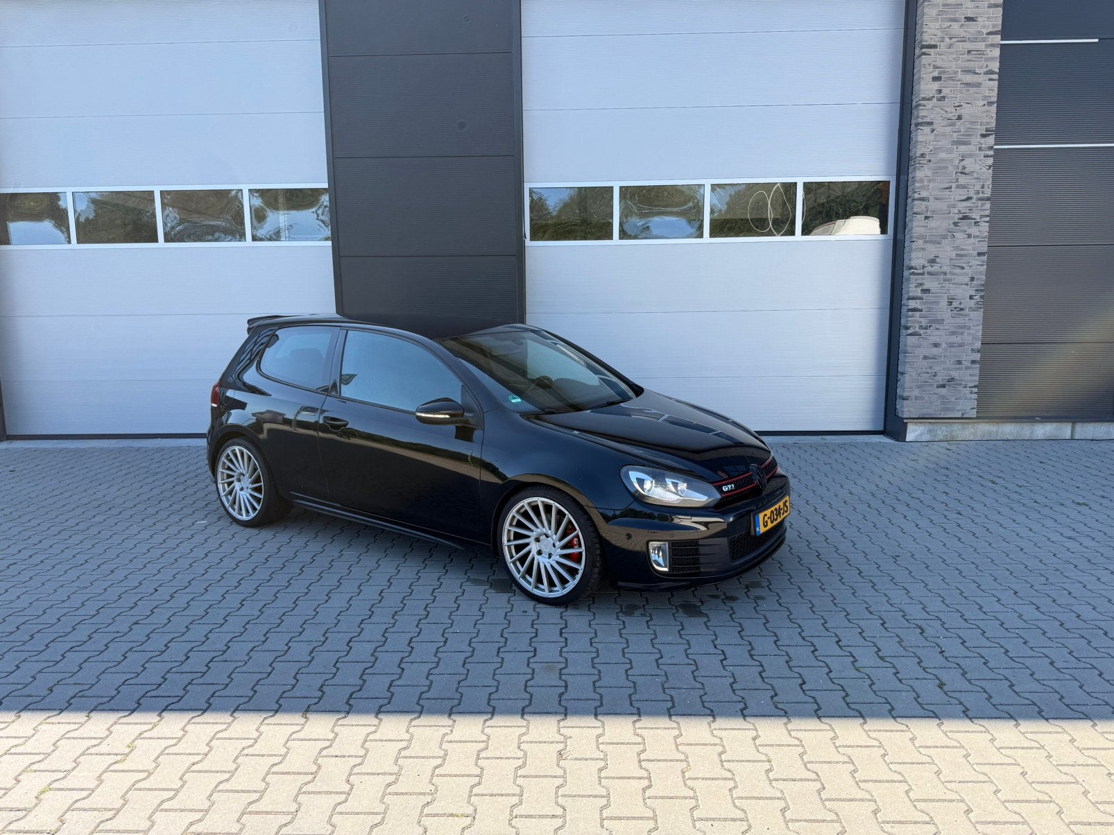 Volkswagen Golf 2.0 GTI 155KW DSG 2010 Zwart, Stof, 4 cilinders, 14 km/l, Golf