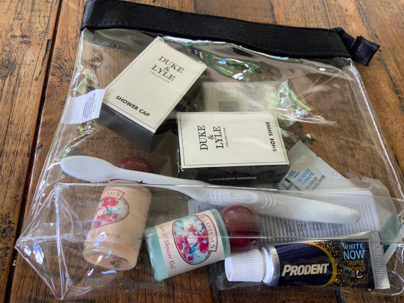 Reis Toiletartikelen Set - Nieuw in doorzichtige tas, Ophalen of Verzenden, Nieuw, Overige typen