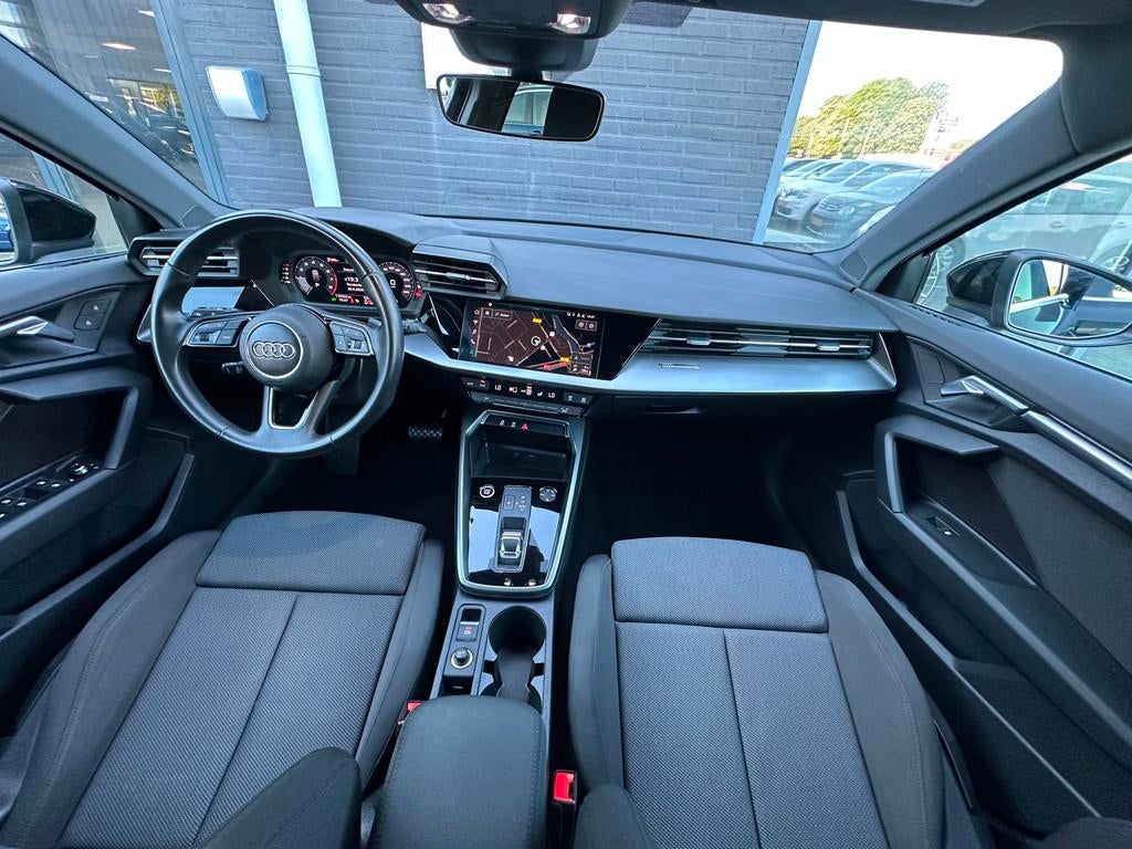 Audi A3 Sportback 30 TFSI Advanced edition/1STE EIG/APP-CONN, Stof, Gebruikt, Origineel Nederlands, Bedrijf