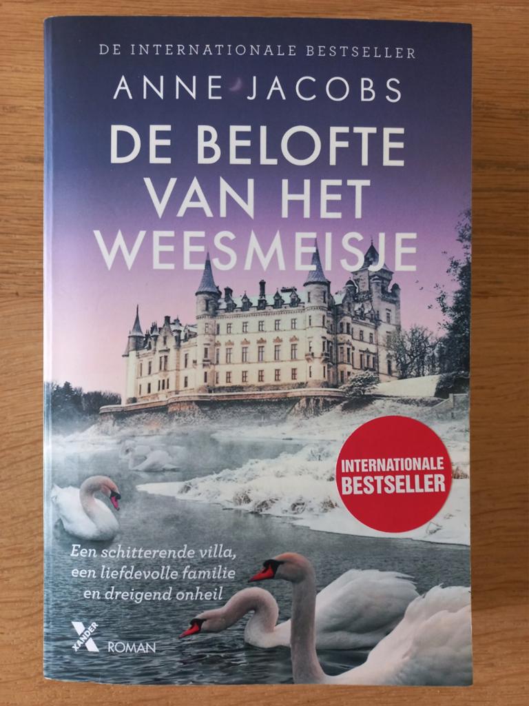 DE BELOFTE VAN HET WEESMEISJE, ANNE JACOBS, historisch ZGAN, Boeken, Historische romans, Zo goed als nieuw, Ophalen of Verzenden