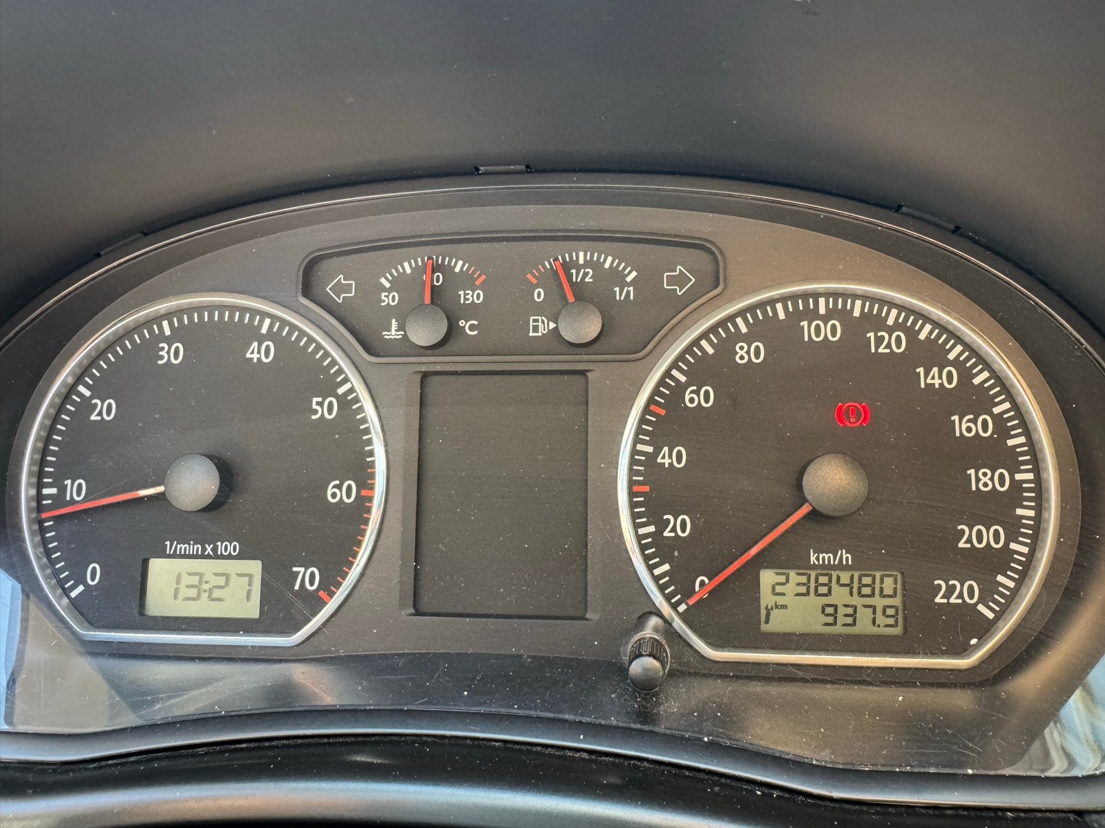 Foto 12 van Volkswagen Polo 1.4 16V 59KW 2007 Zwart