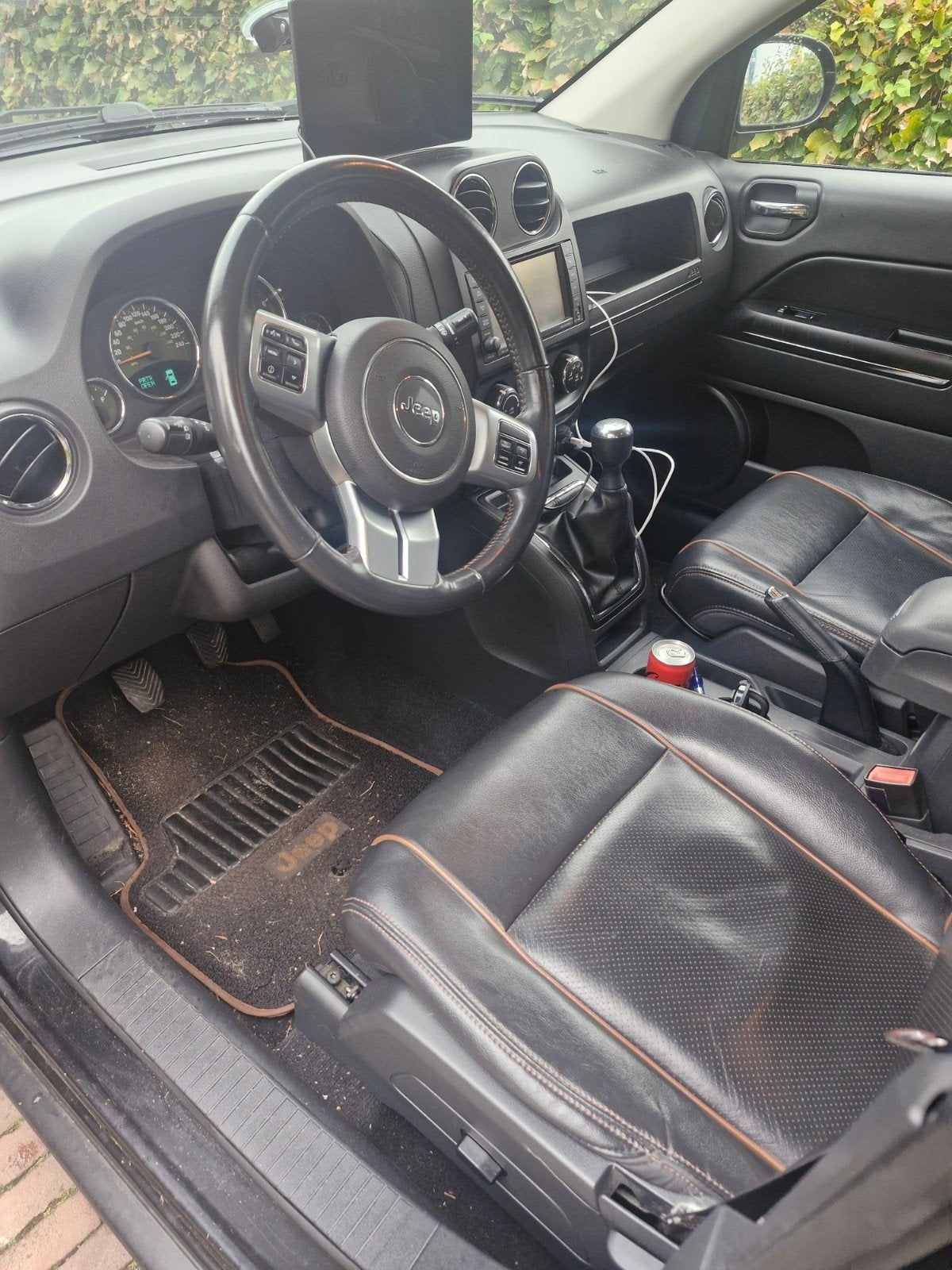 Jeep Compass 2.0 2WD 2011 Zwart, Auto's, 1998 cc, 450 kg, Zwart, Handgeschakeld