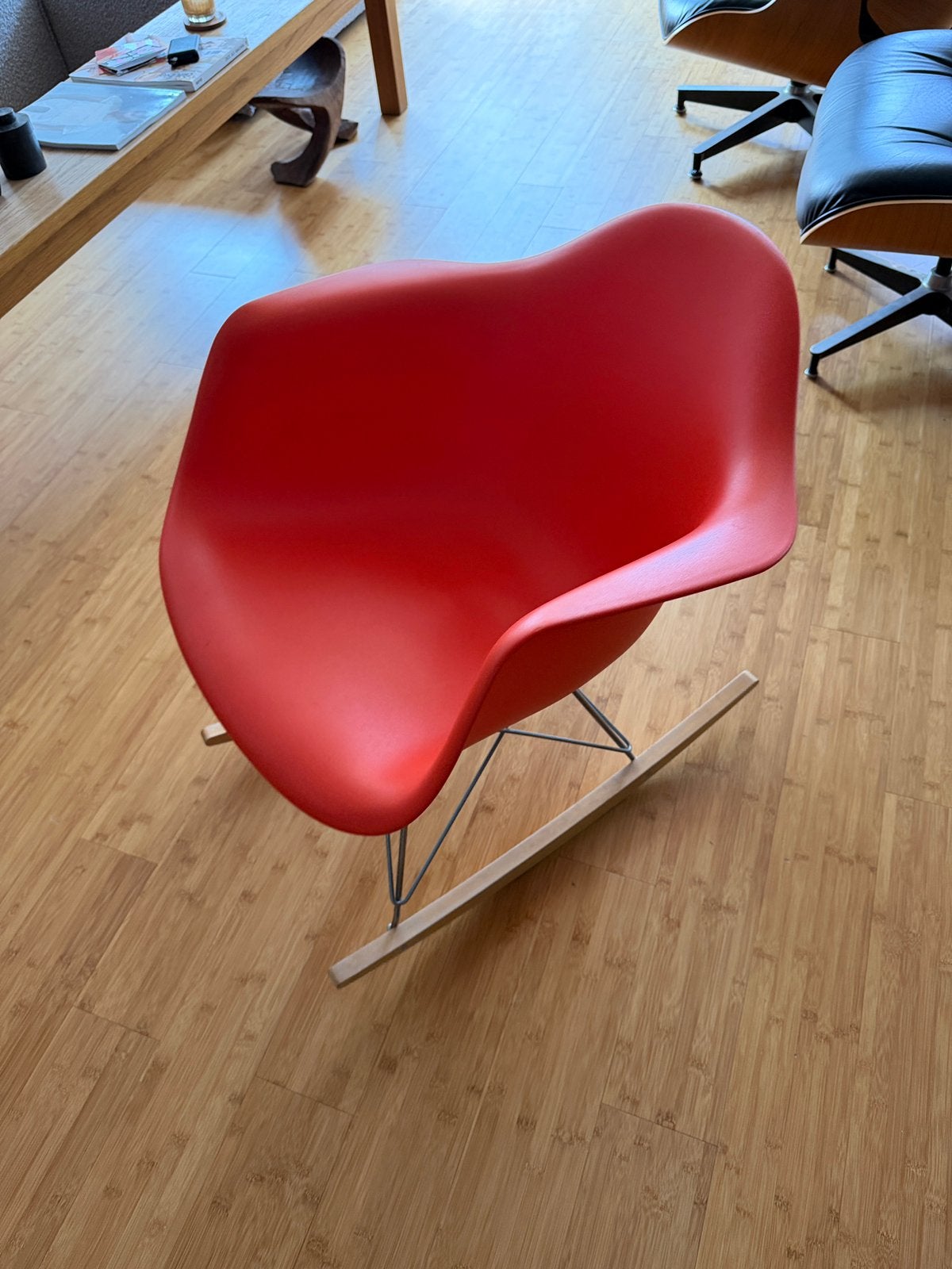 Eames RAR Schommelstoel oranje - Zo goed als nieuw, Ophalen, Kunststof, Gebruikt, Eén