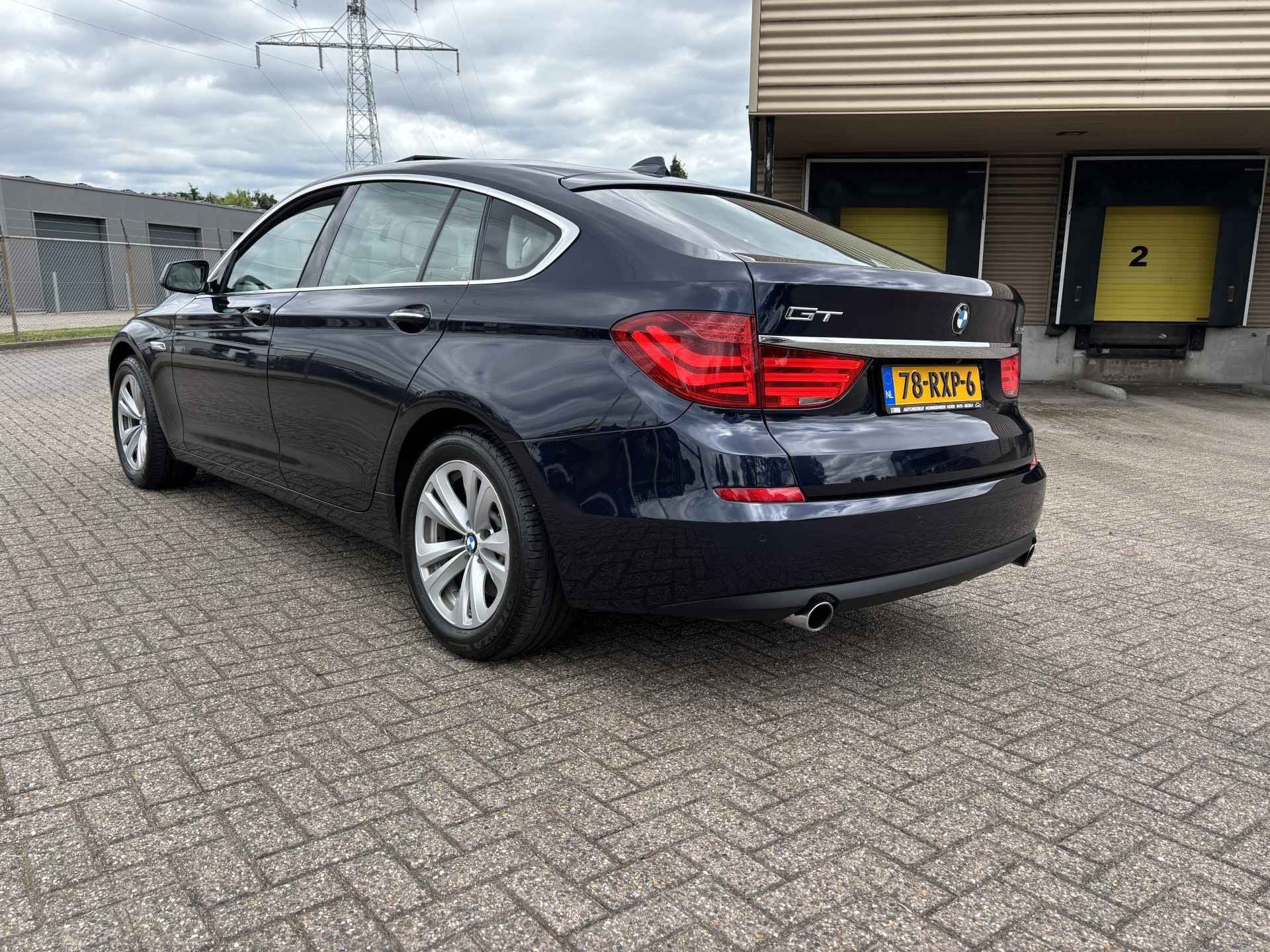 BMW 5-serie Gran Turismo 535xi High Executive automaat [ pan, Auto's, Automaat, Euro 5, Gebruikt, Blauw