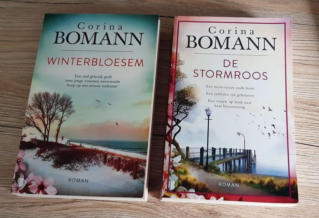 Corina Bomann - Winterbloesem & De Stormroos (2 romans), Ophalen of Verzenden, Zo goed als nieuw, Corina Bomann, Nederland