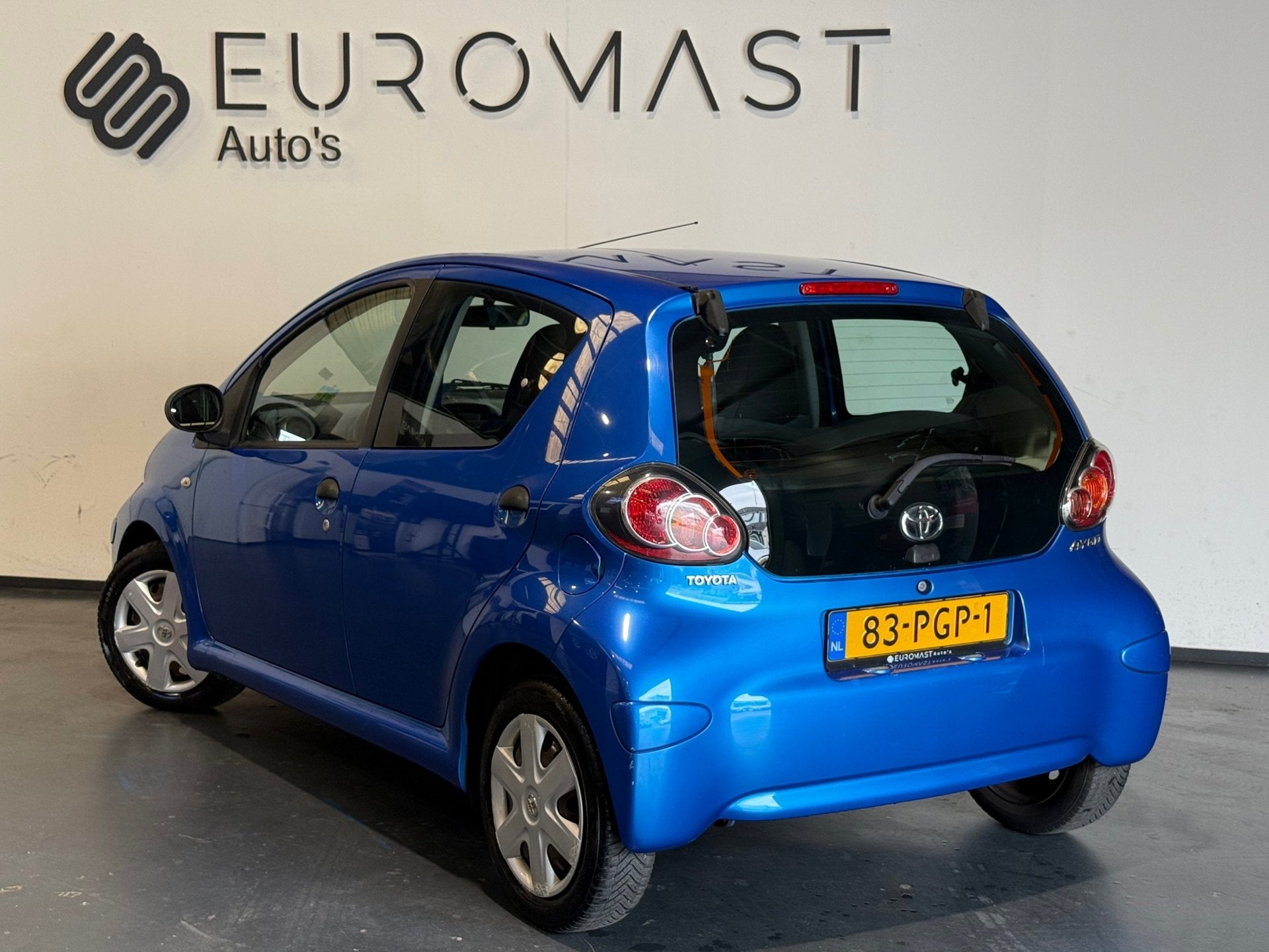 Toyota Aygo 1.0-12V Cool Airco 5D Nieuwe Apk, Auto's, Toyota, Voorwielaandrijving, Euro 5, Stof, Gebruikt