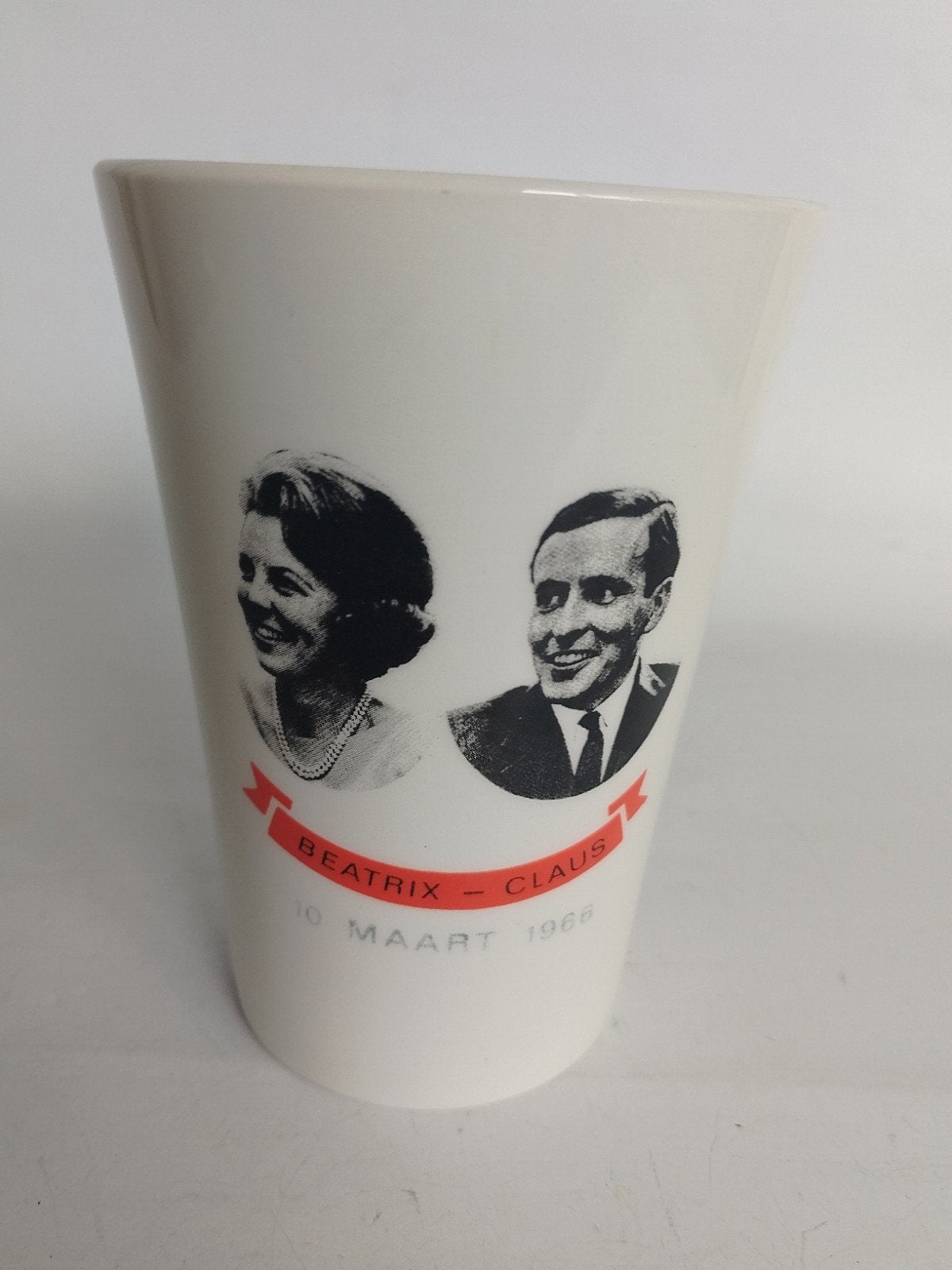 Beker bij huwelijk Beatrix en Claus 1966, Ophalen of Verzenden, Nieuw, Nederland, Servies