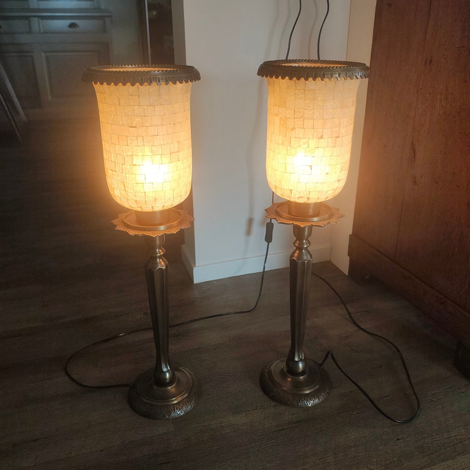 Set van 2 vintage lampen met mozaïek kappen, Ophalen