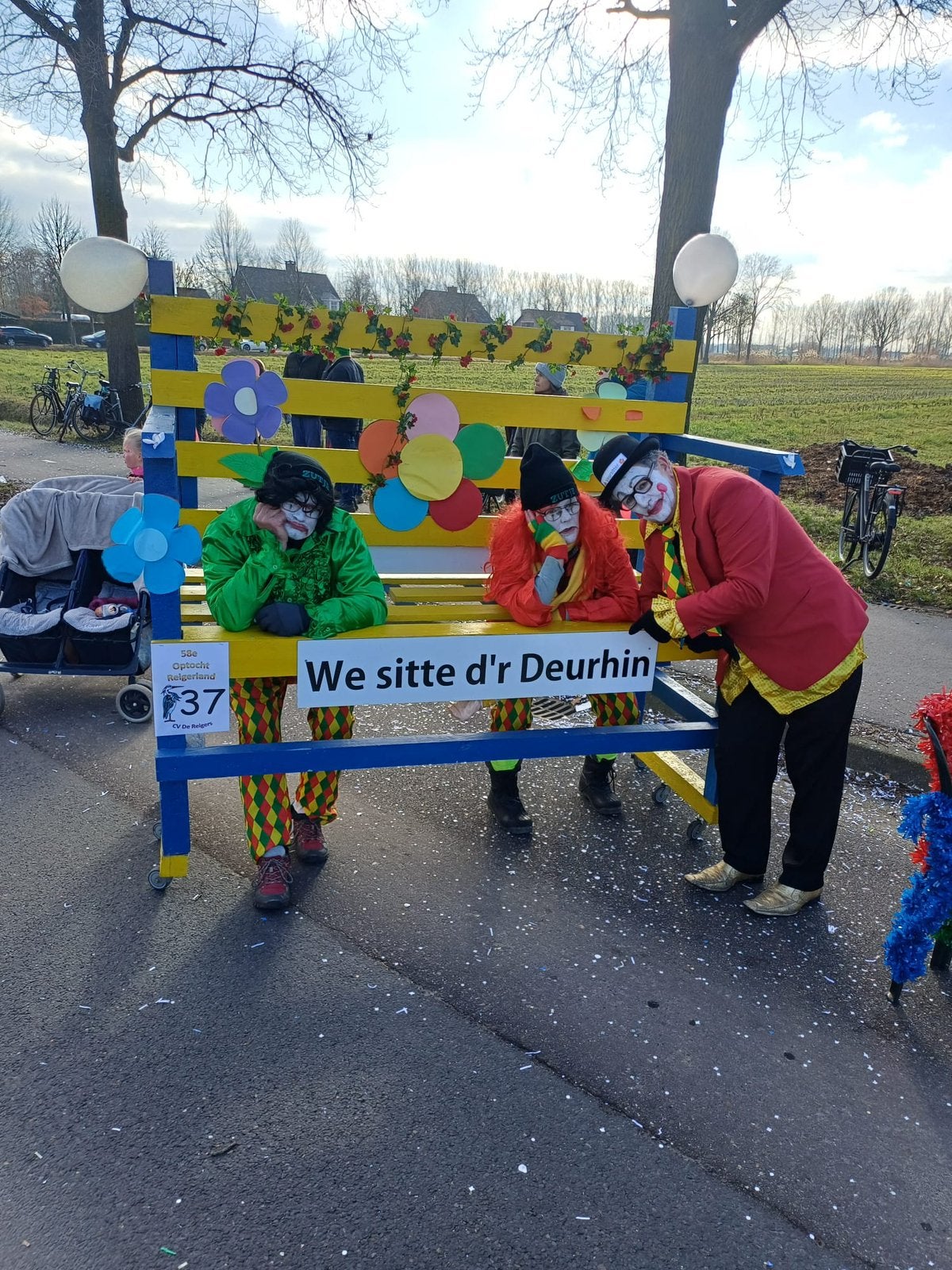 Leuk voor de optocht van de carnaval, Ophalen, Zo goed als nieuw, Carnaval