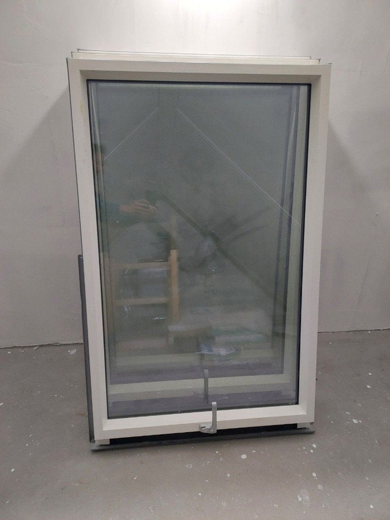 2 x Fakro tuimeldakraam met kozijn FTW-V U3 HR++ glas 94x140, Ophalen, Zo goed als nieuw