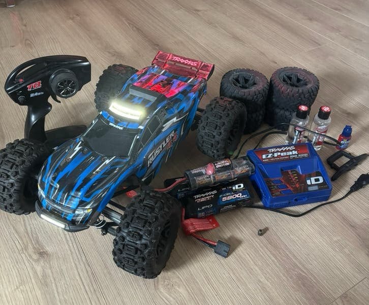 Traxxas Rustler 4x4 met extra’s, Ophalen, Gebruikt, Elektro, Auto offroad