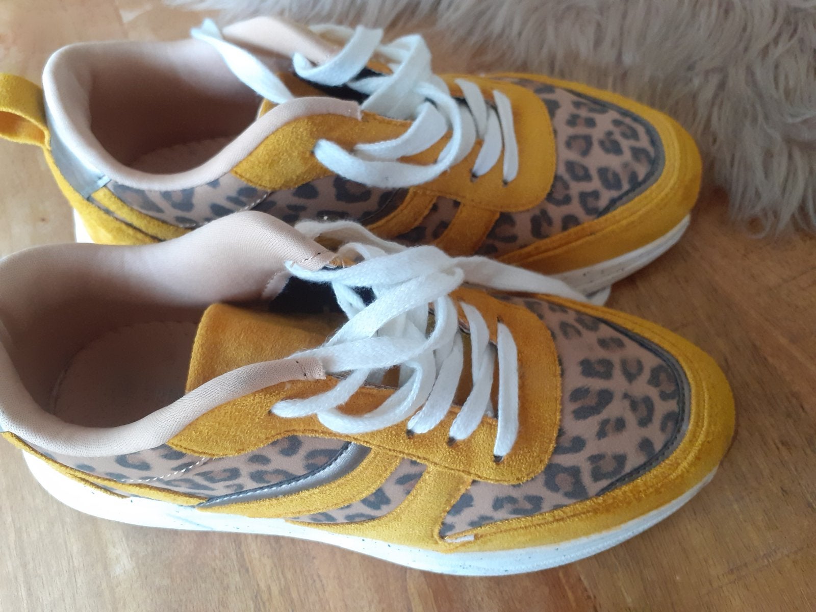 Z.G.A.N.     ZEER   MOOIE   SPORT  SCHOENEN.   MT 38, Ophalen, Zo goed als nieuw, Zwart, Sneakers of Gympen