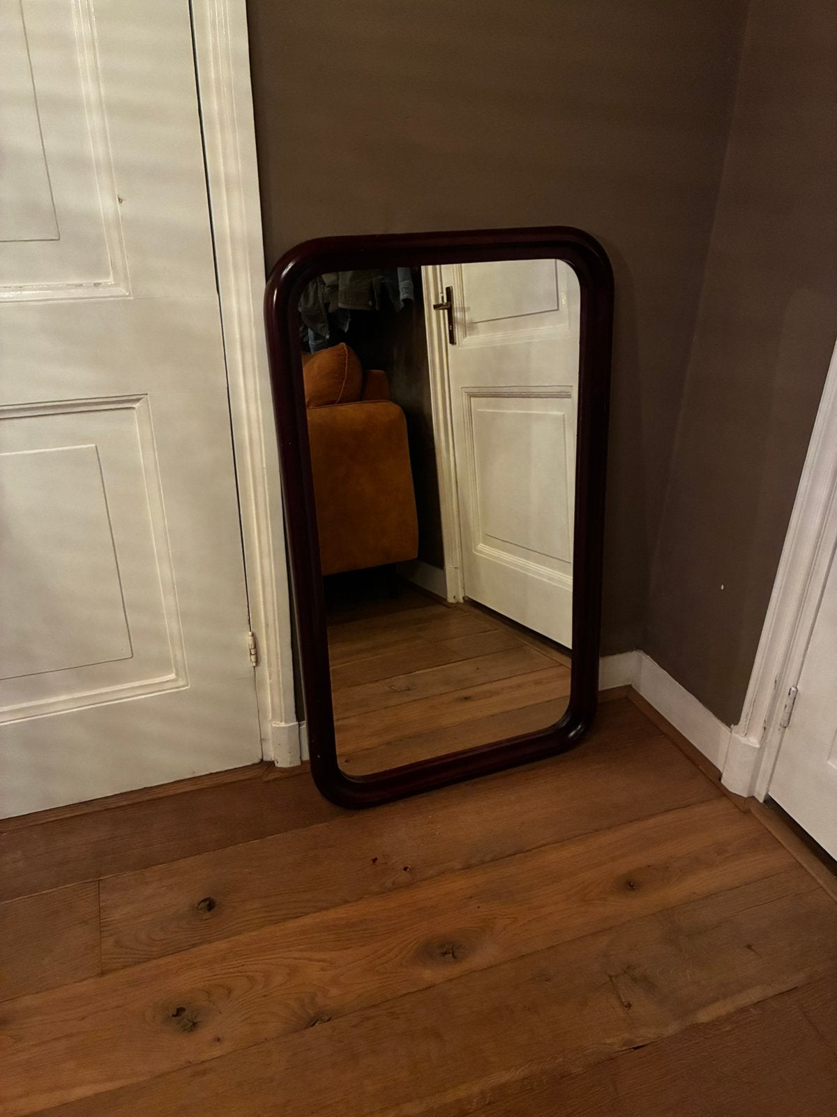 Grote spiegel met houten rand, Ophalen, Gebruikt, 100 tot 150 cm, Rechthoekig