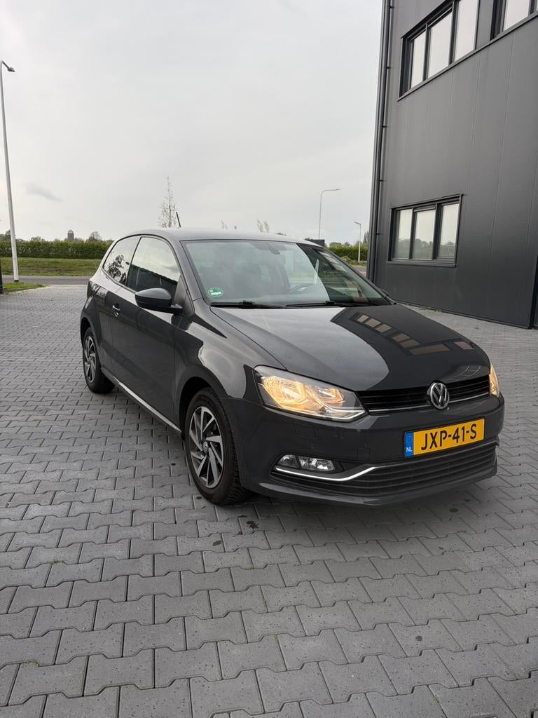 Volkswagen Polo 1.2 TSI 66KW 2017 Grijs, Auto's, 4 cilinders, Bedrijf, Handgeschakeld, 1000 kg