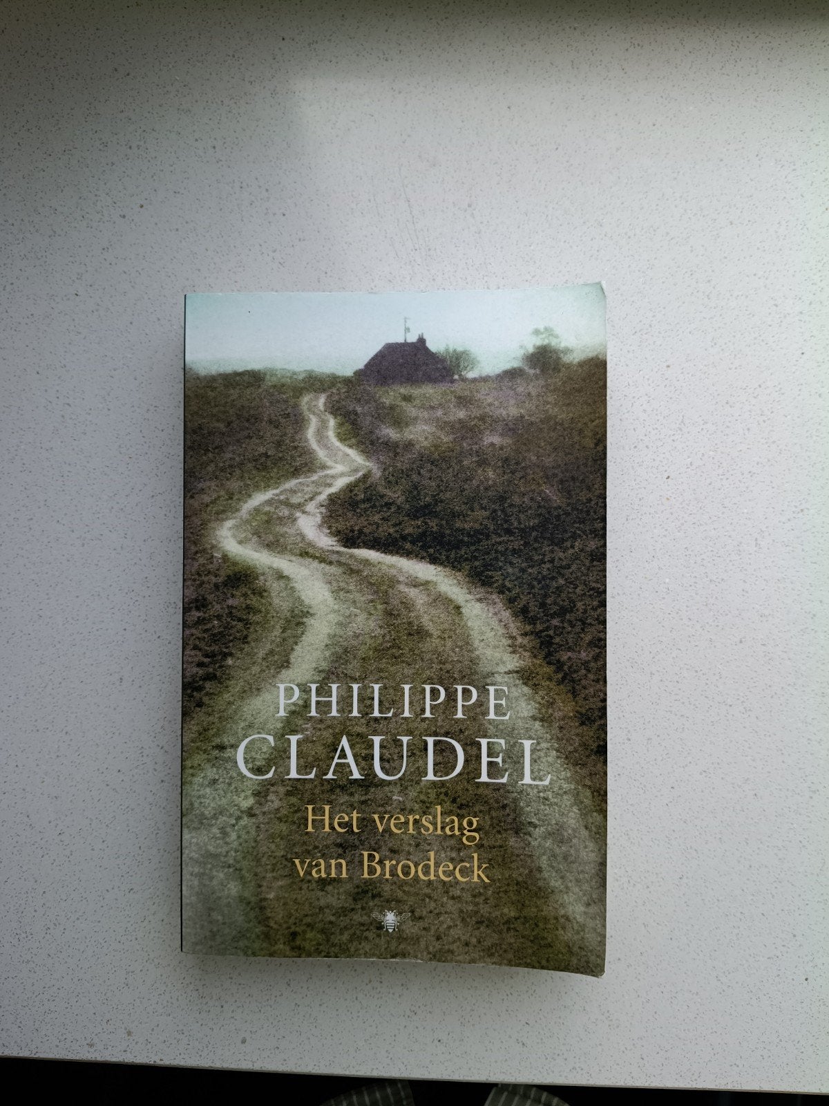 Het Verslag van Brodeck - Philippe Claudel, Ophalen of Verzenden, Gelezen