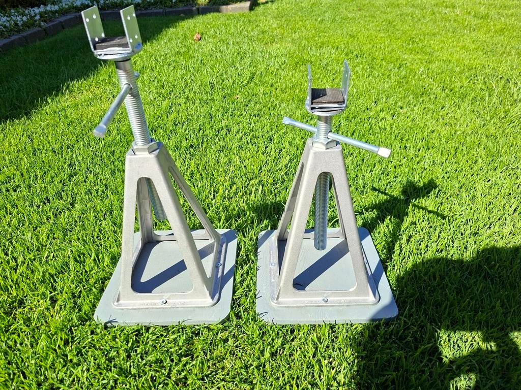 Aluminium steunen voor camper of caravan, Ophalen