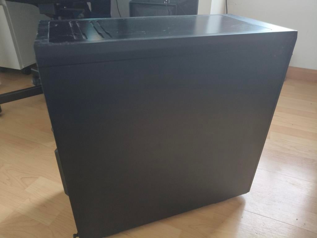 be quiet! PURE BASE 600, Ophalen of Verzenden, Gebruikt, 25 tot 50 cm, Minder dan 100 cm