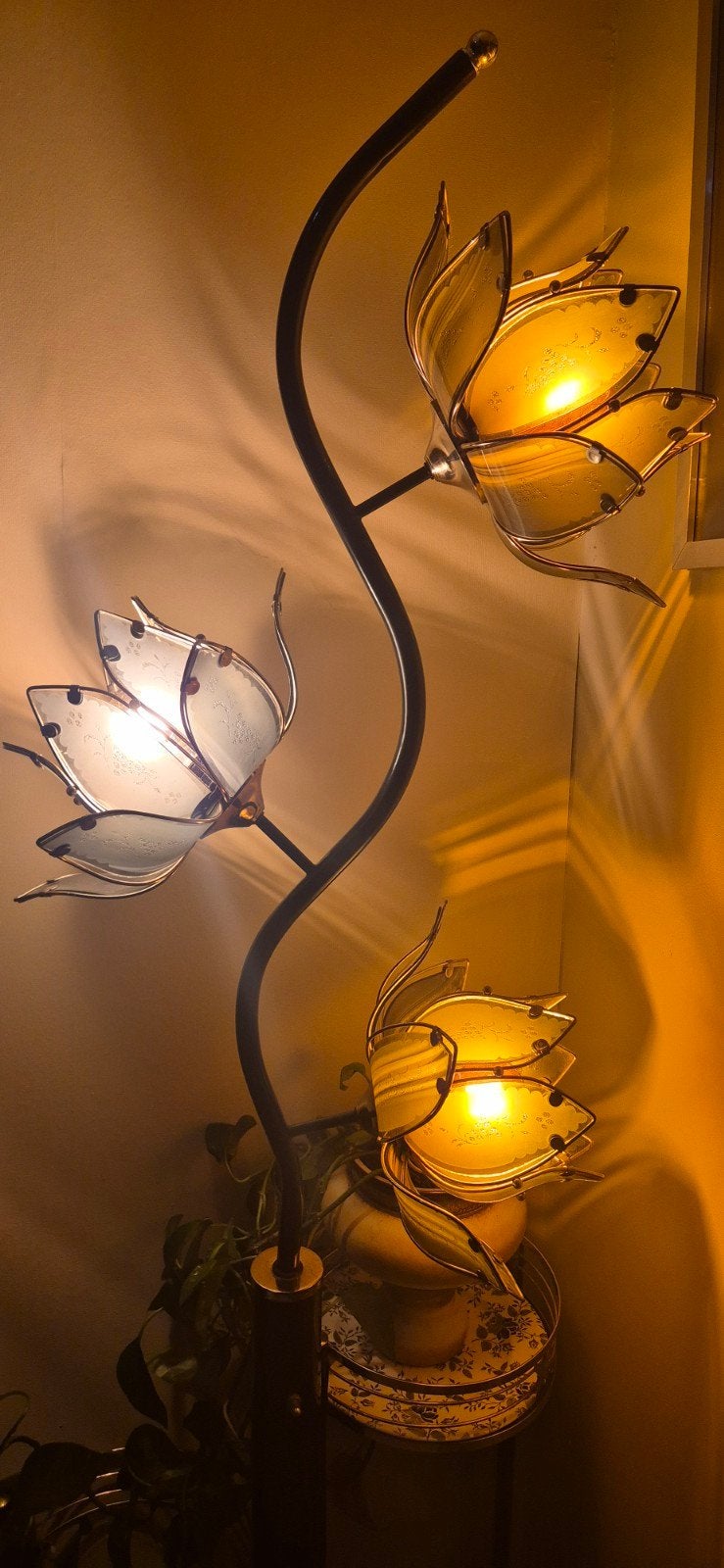 Unieke lotusbloem vloerlamp met 3 lichtpunten, Ophalen, Modern, Uniek, Sfeervol, 100 tot 150 cm, Overige fittingen