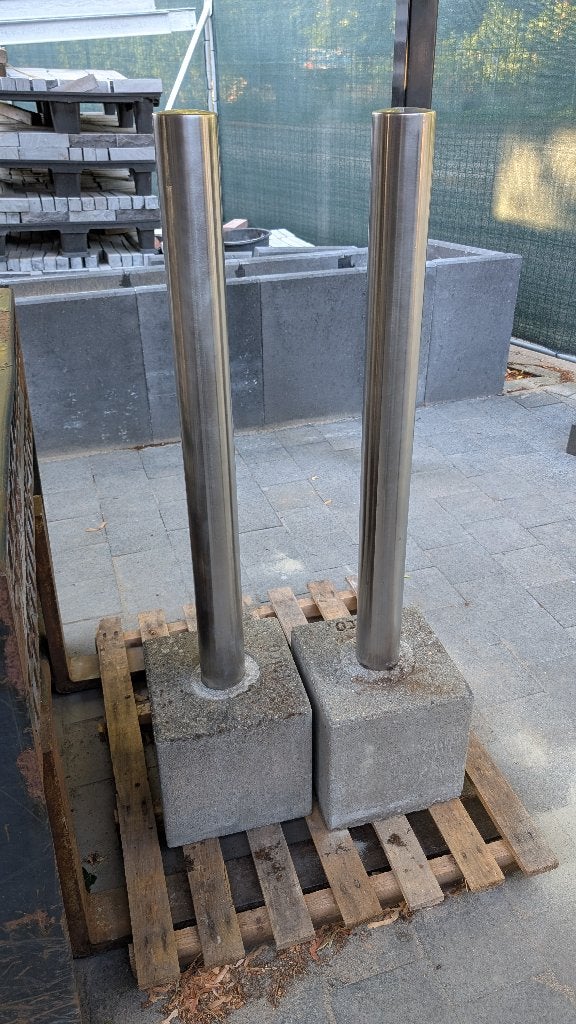 2x Falco RVS Afzetpaal met Betonvoet (Ø 89 mm), Ophalen, Gebruikt, IJzer, Overige typen