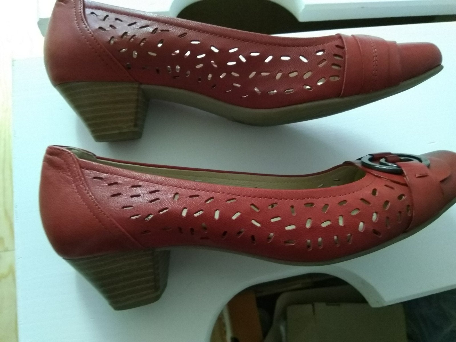 Damespumps rood, Kleding | Dames, Ophalen, Zo goed als nieuw, Rood