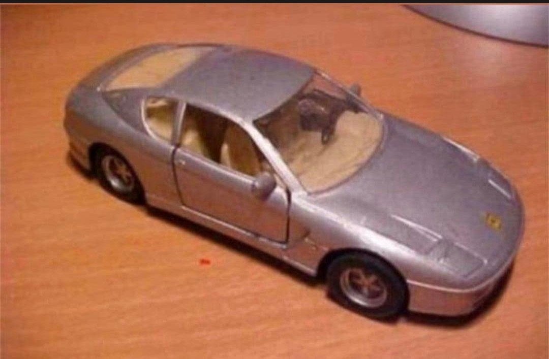 Ferrari 456 GT Maisto – Schaalmodel 1:39 – Zilver – Die-Cast, Ophalen of Verzenden, Zo goed als nieuw, Auto, Overige merken