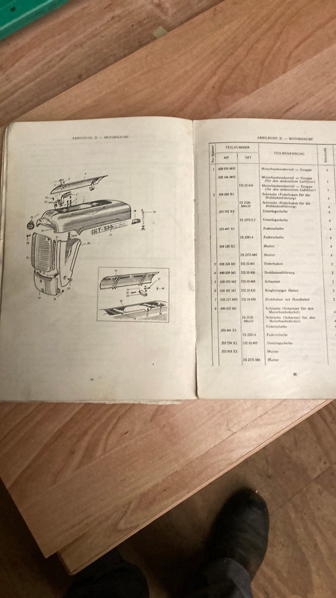 Oltimer MF / IMT 533 onderdelenboek, Ophalen