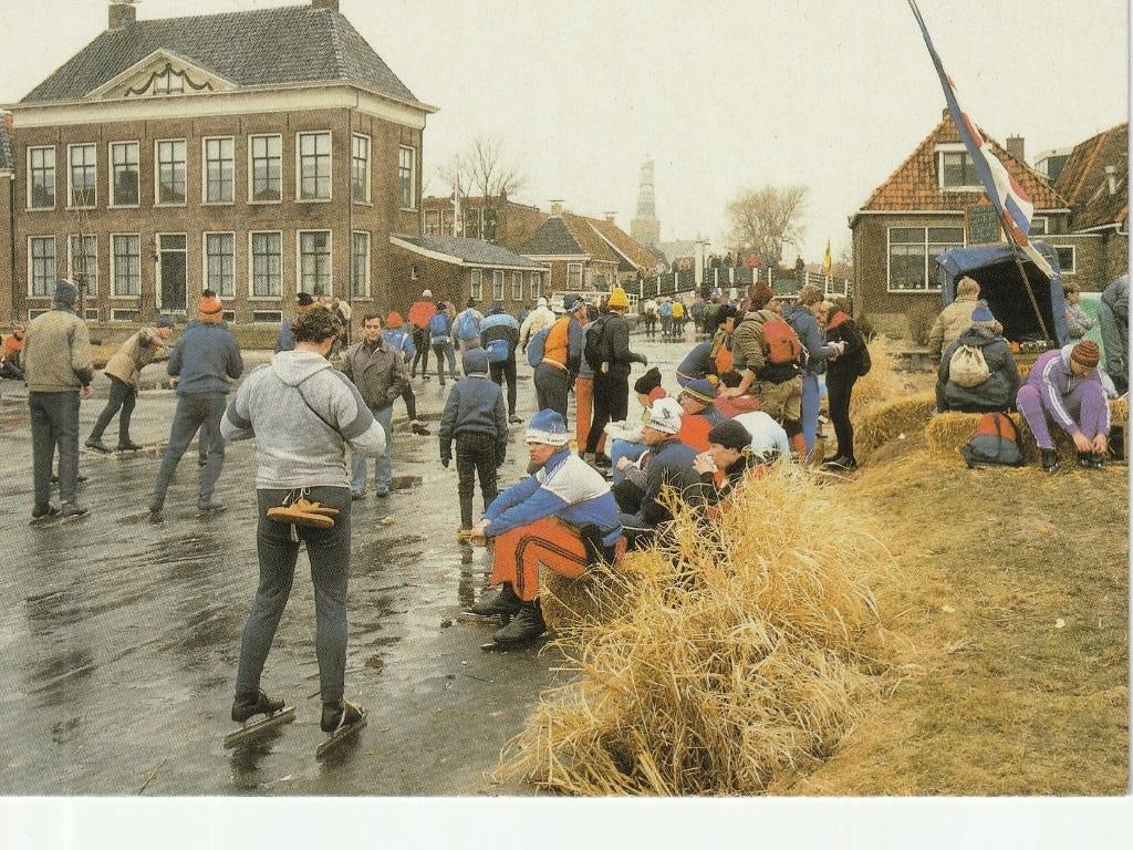 Ansichtkaart 13e Elfstedentocht 21 feb 1985 Hindelopen, Ophalen of Verzenden, 1980 tot heden, Ongelopen, Sport en Spel