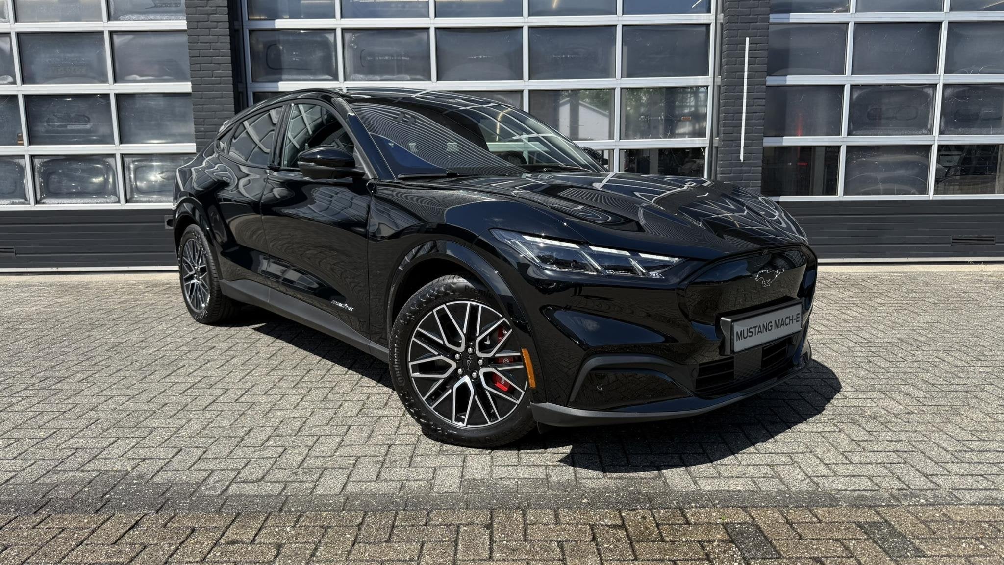 Ford Mustang Mach-E Extended Premium RWD 88 kWh | Panoramada, Auto's, Automaat, Achterwielaandrijving, 276 pk, 570 min