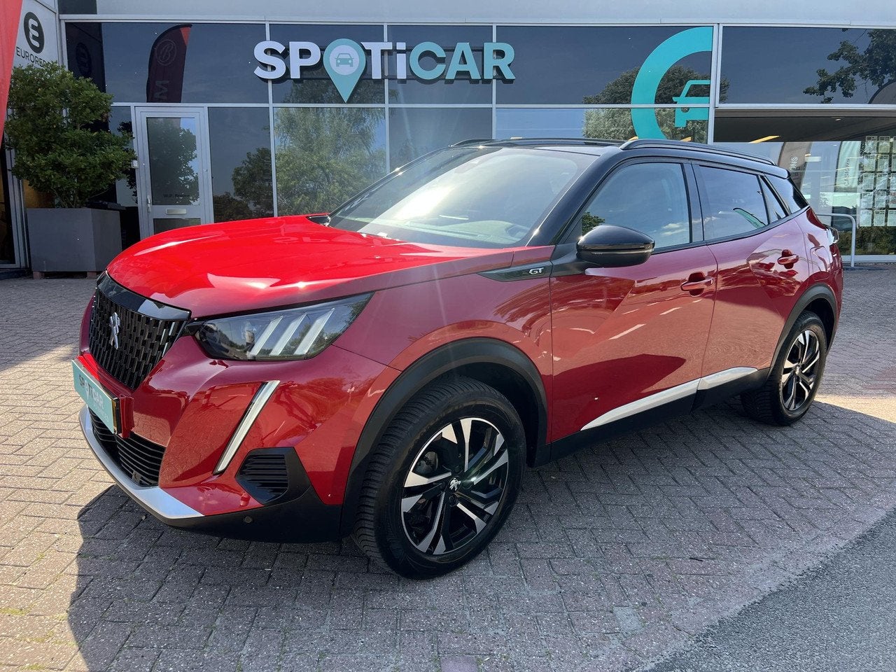 Peugeot 2008 1.2 Turbo 130pk GT EAT-8 Automaat Verwarmde voo, Gebruikt, 1199 cc, Automatische klimaatregeling, 1180 kg