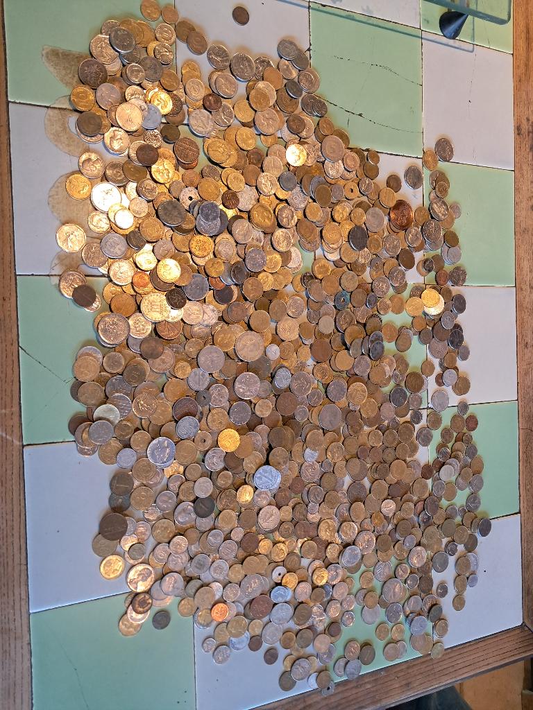 5 kg munten WAARONDER VELE NEDERLANDSE, Ophalen of Verzenden, Koningin Juliana