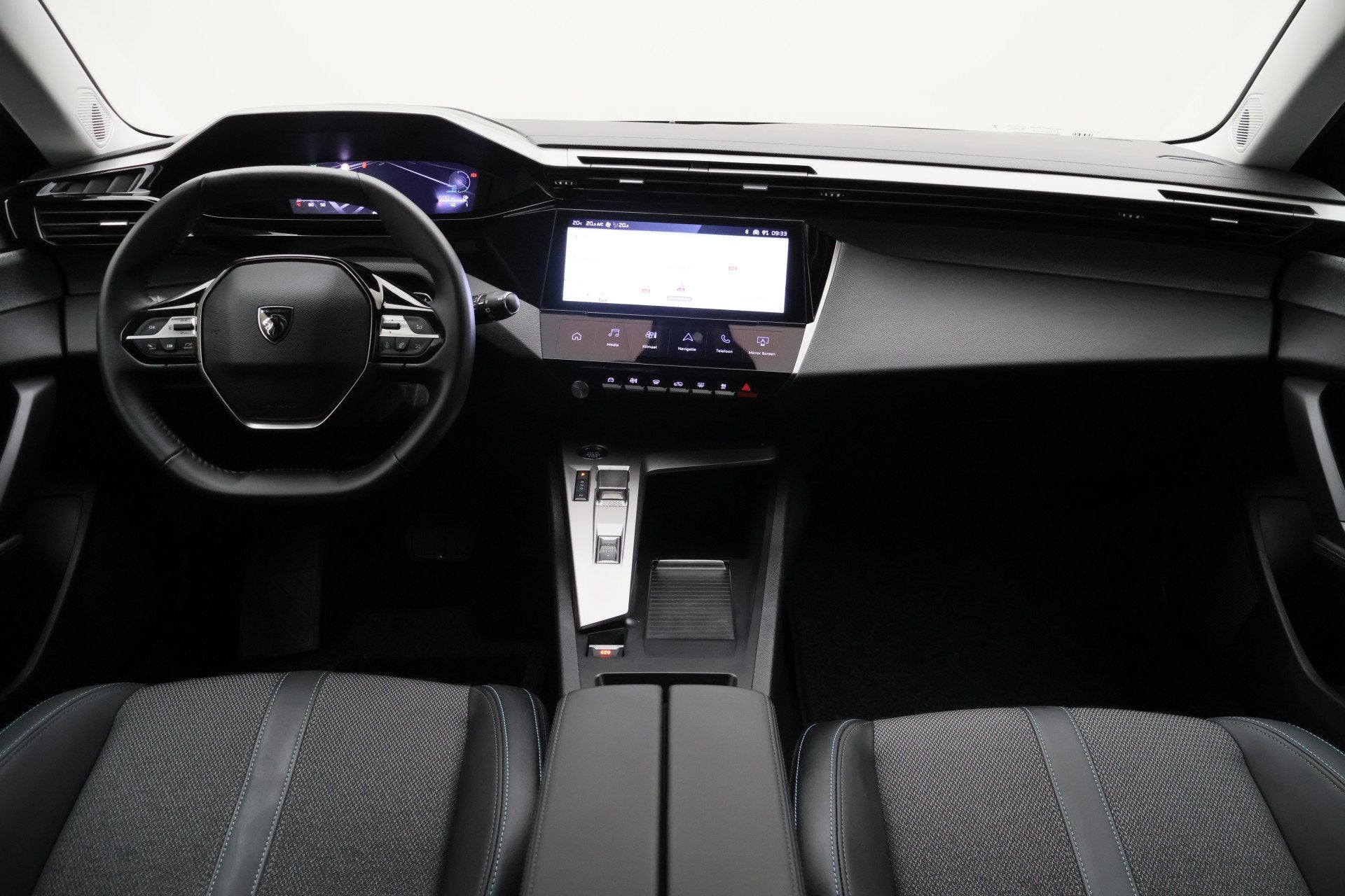 Peugeot 308 1.2 Hybrid 145 e-DCS6 Allure 360° Camera, Apple, Auto's, Peugeot, 145 pk, Zwart, 1199 cc, Leder en Stof