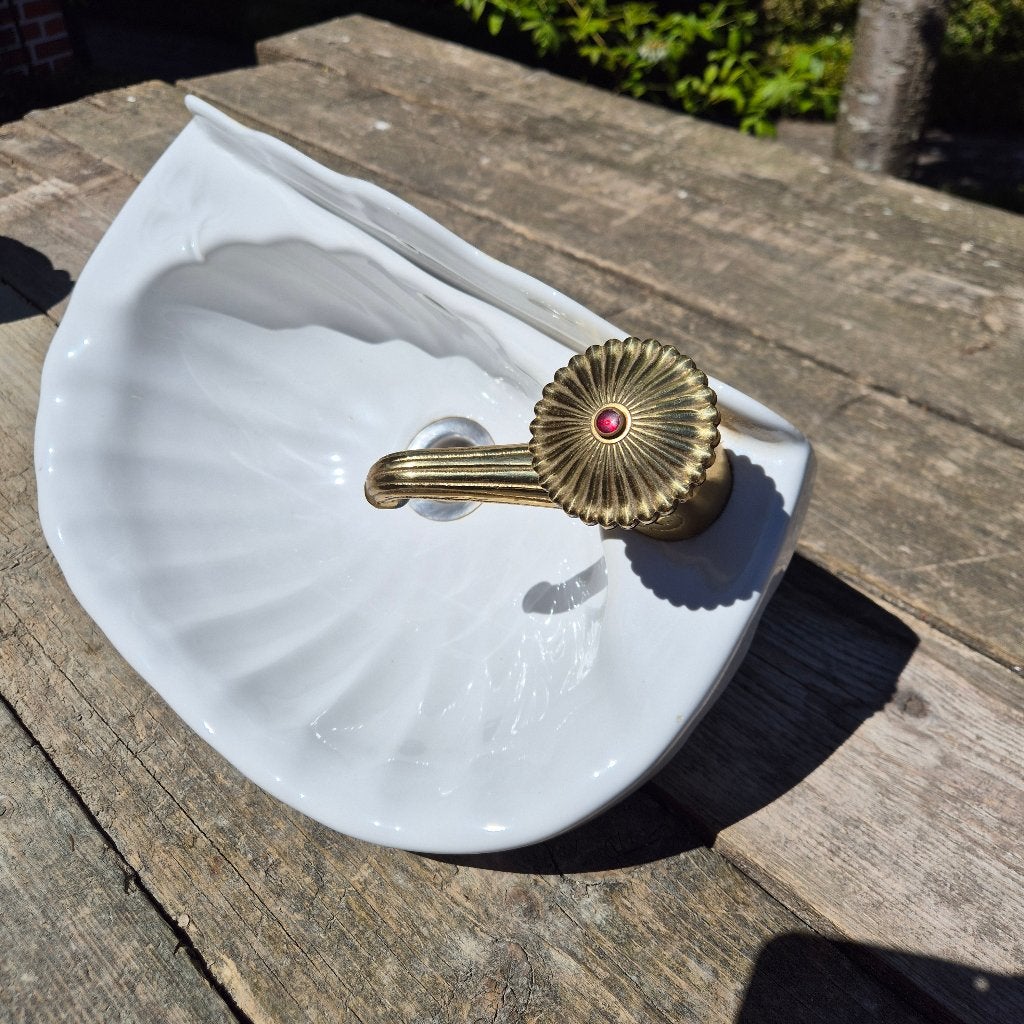 Fonteintje schelpvorm met hartje, prachtige kraan, Ophalen of Verzenden, Zo goed als nieuw