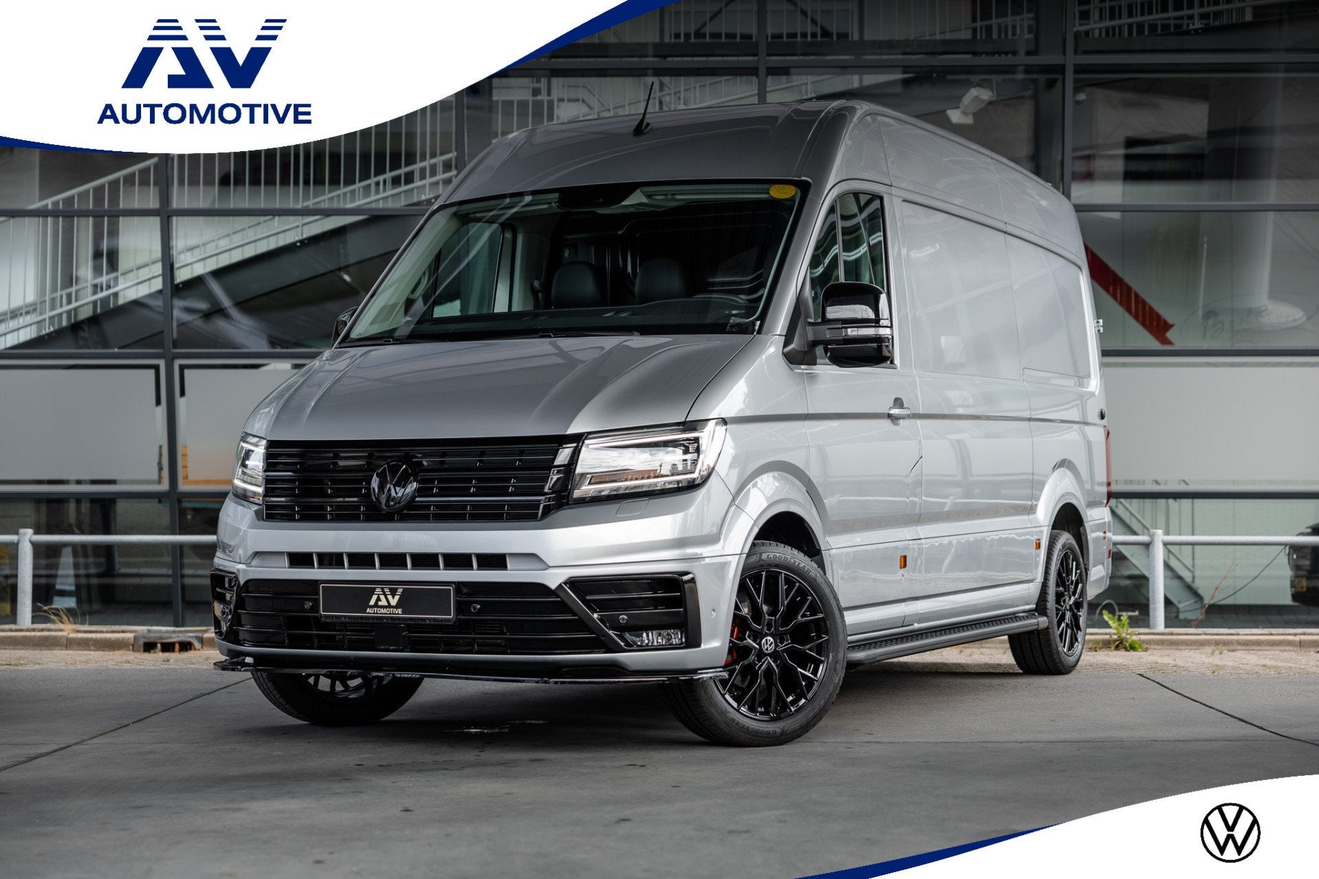 Volkswagen Crafter 2.0 TDI DSG L3H3 | Bi-Xenon | Trekhaak |, Stof, Gebruikt, 4 cilinders, Volkswagen