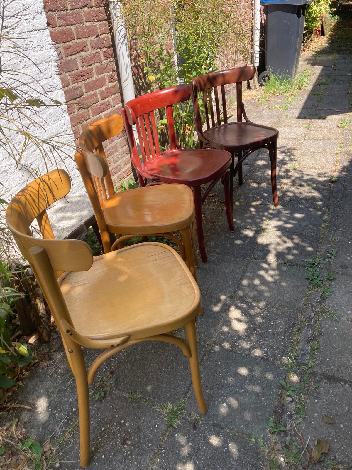4 antieke Thonet stoelen bistro, cafestoeltjes vintage smal, Antiek en Kunst, Ophalen
