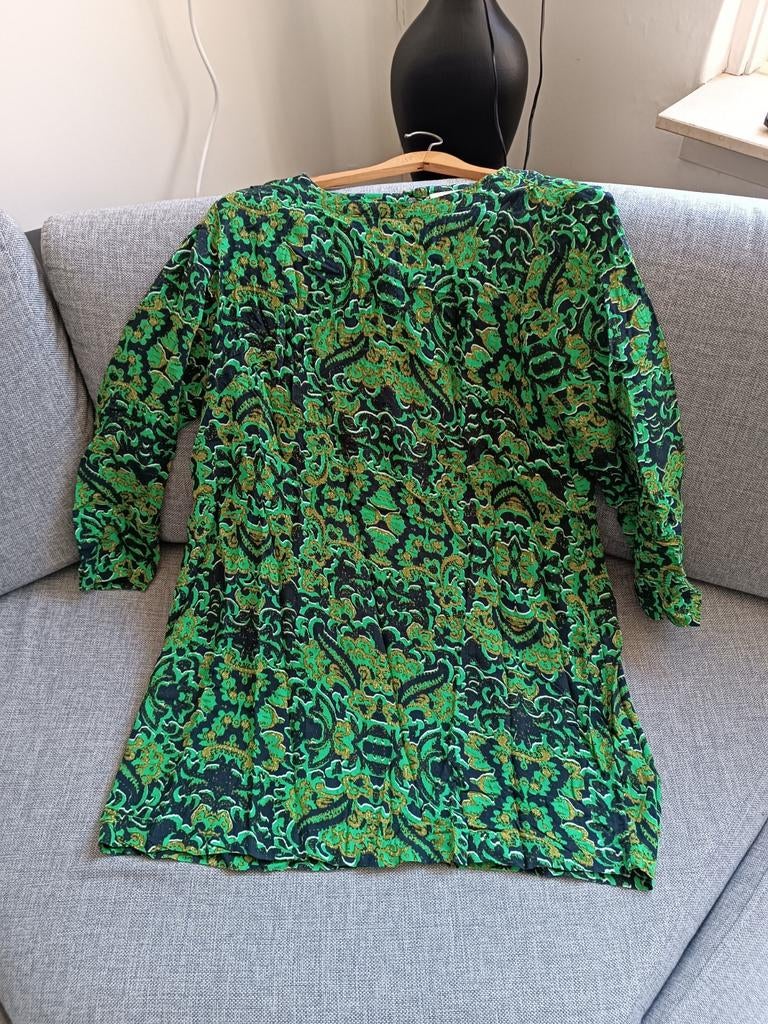 Verschillende kleding, Kleding | Dames, Jurken, Overige kleuren, Maat 42/44 (L), Ophalen of Verzenden, Boven de knie