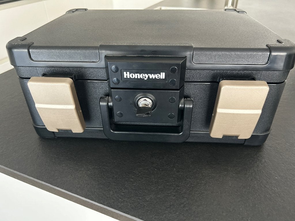 Honeywell documentenkoffer / kluis, Huis en Inrichting, Brandblussers en Brandkasten, Ophalen of Verzenden, Zo goed als nieuw