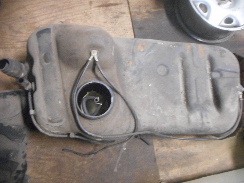 Brandstoftank Opel Calibra (1993-04/1997-07) 90499324, Gebruikt, Bahnhofsplatz, Rüsselsheim am Main 65423, , Duitsland, Opel, Opel Automobile GmbH