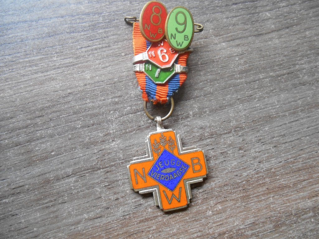 Medaille Jeugd Vierdaagse 5 t/m 9 NWB, Ophalen of Verzenden, Overige materialen, Nederland