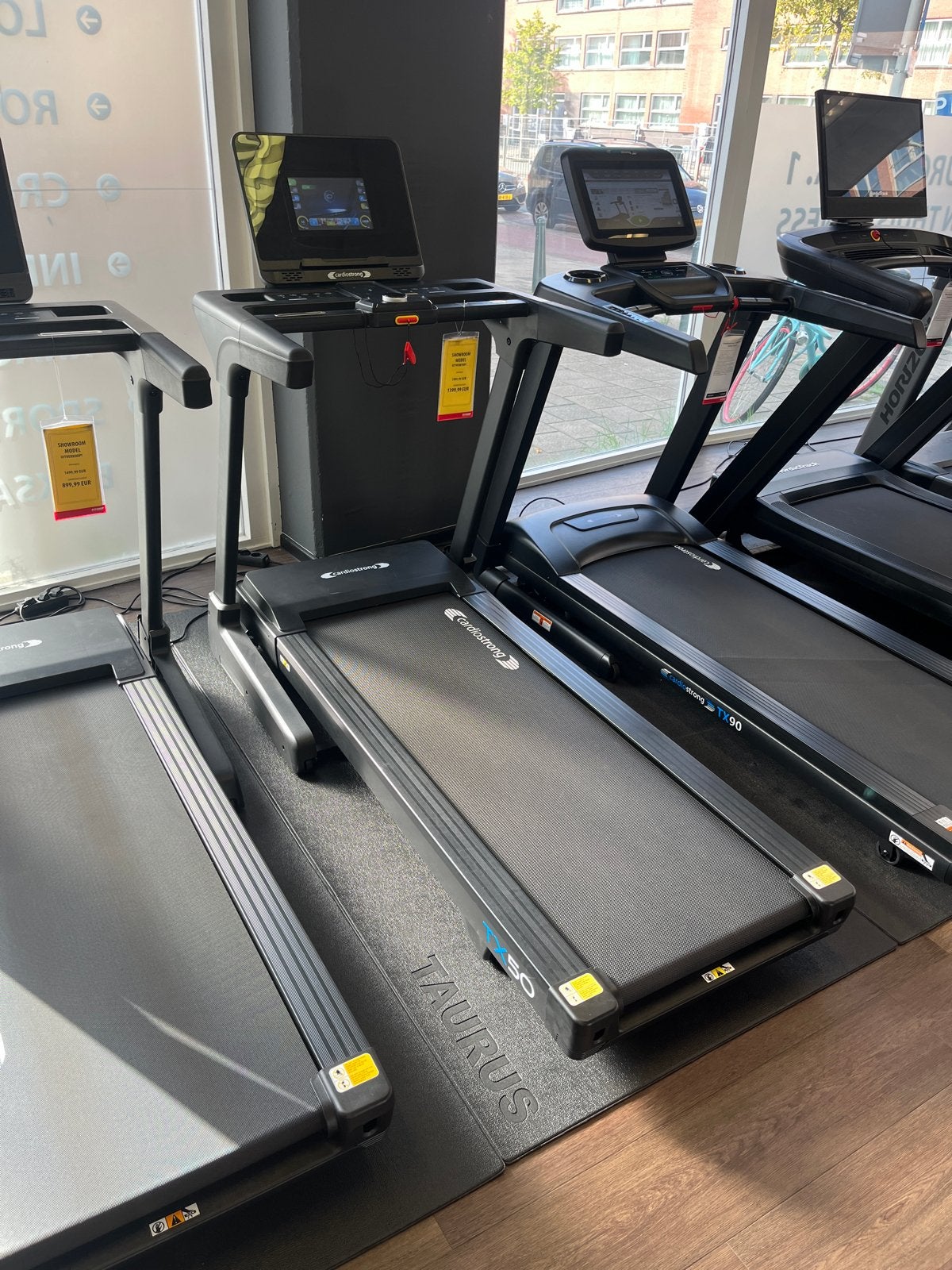 Cardiostrong TX50 Loopband - Showroom model, Ophalen, Zo goed als nieuw, Metaal, Loopband