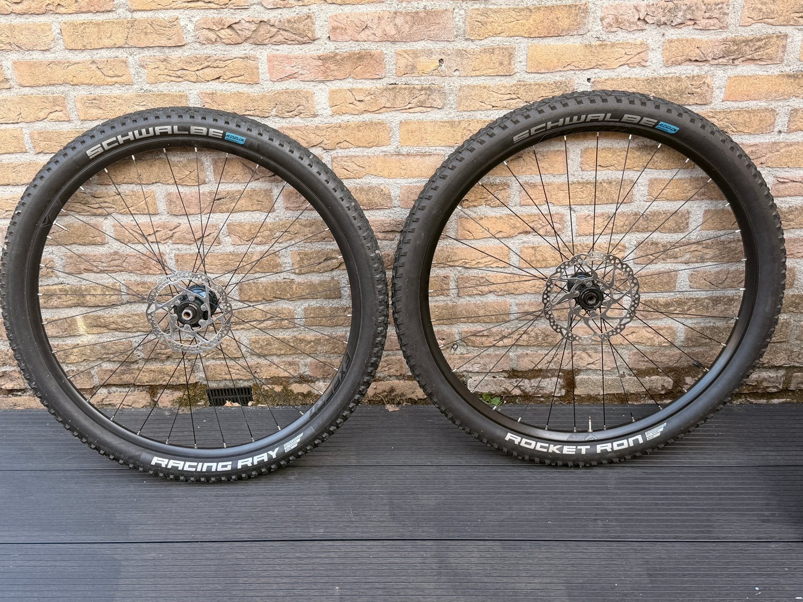 Schwalbe Rocket Ron/Racing Ray op velg, Fietsen en Brommers, Fietsonderdelen, Ophalen, Zo goed als nieuw, Mountainbike, Wiel