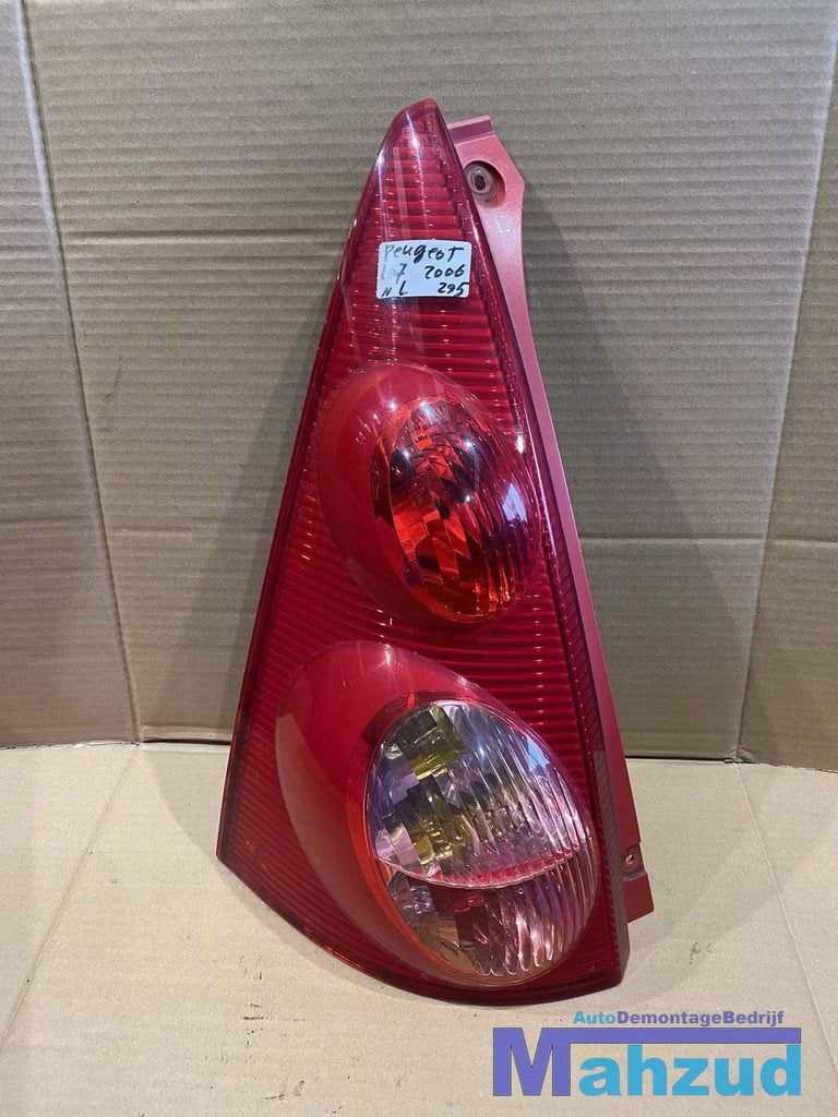 PEUGEOT 107 c1 Achterlicht links 2005-2014, Auto-onderdelen, Gebruikt, Citroën, Stellantis N.V., Ophalen of Verzenden