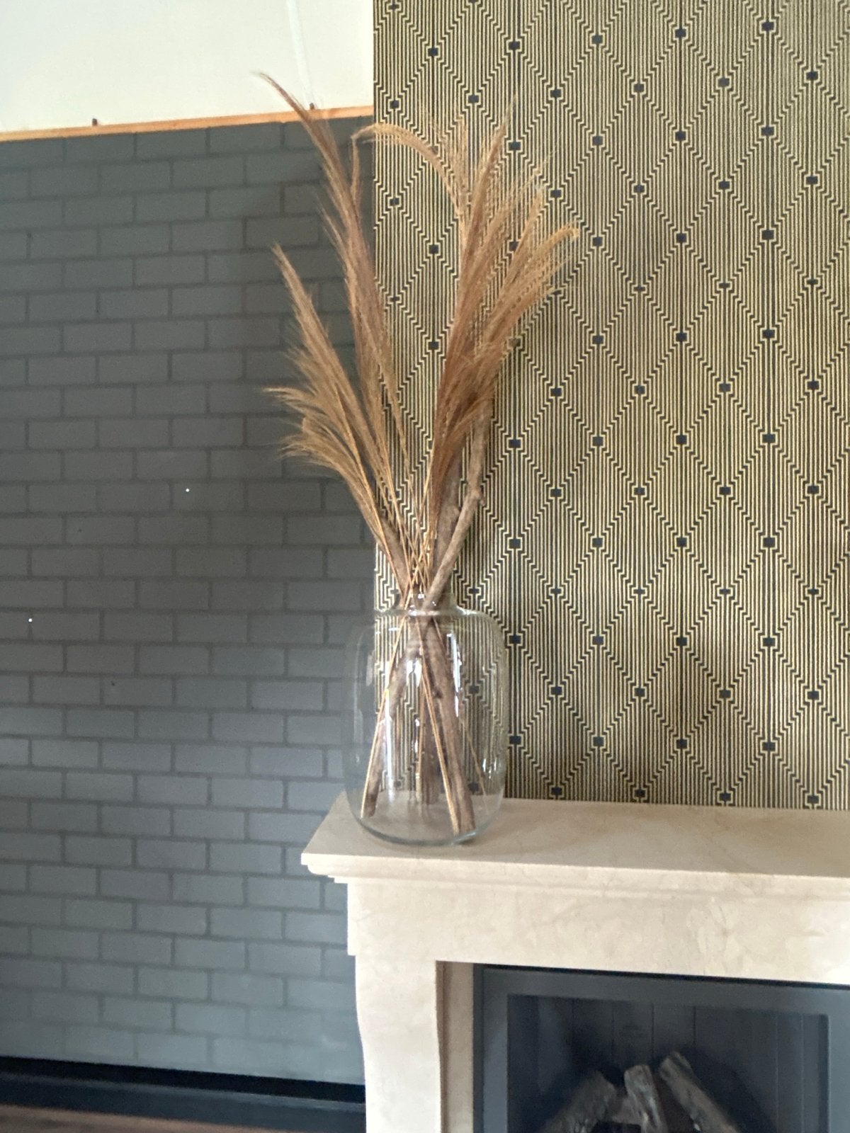 Glazen vaas met decoratieve takken, Ophalen, Gebruikt, Transparant, Inclusief decoratie